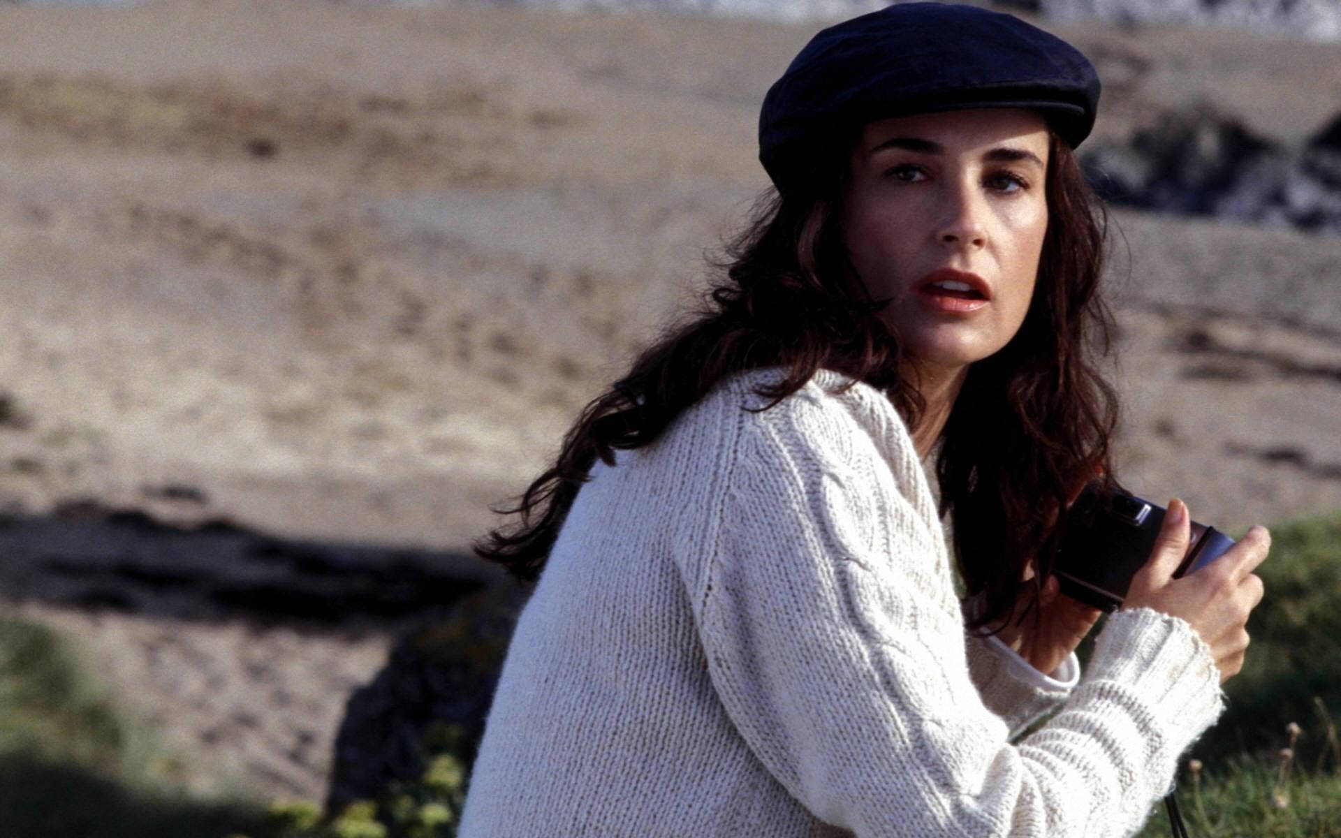 Demi Moore, half light movie, white knit sweater, Full HD Desktop Wallpaper