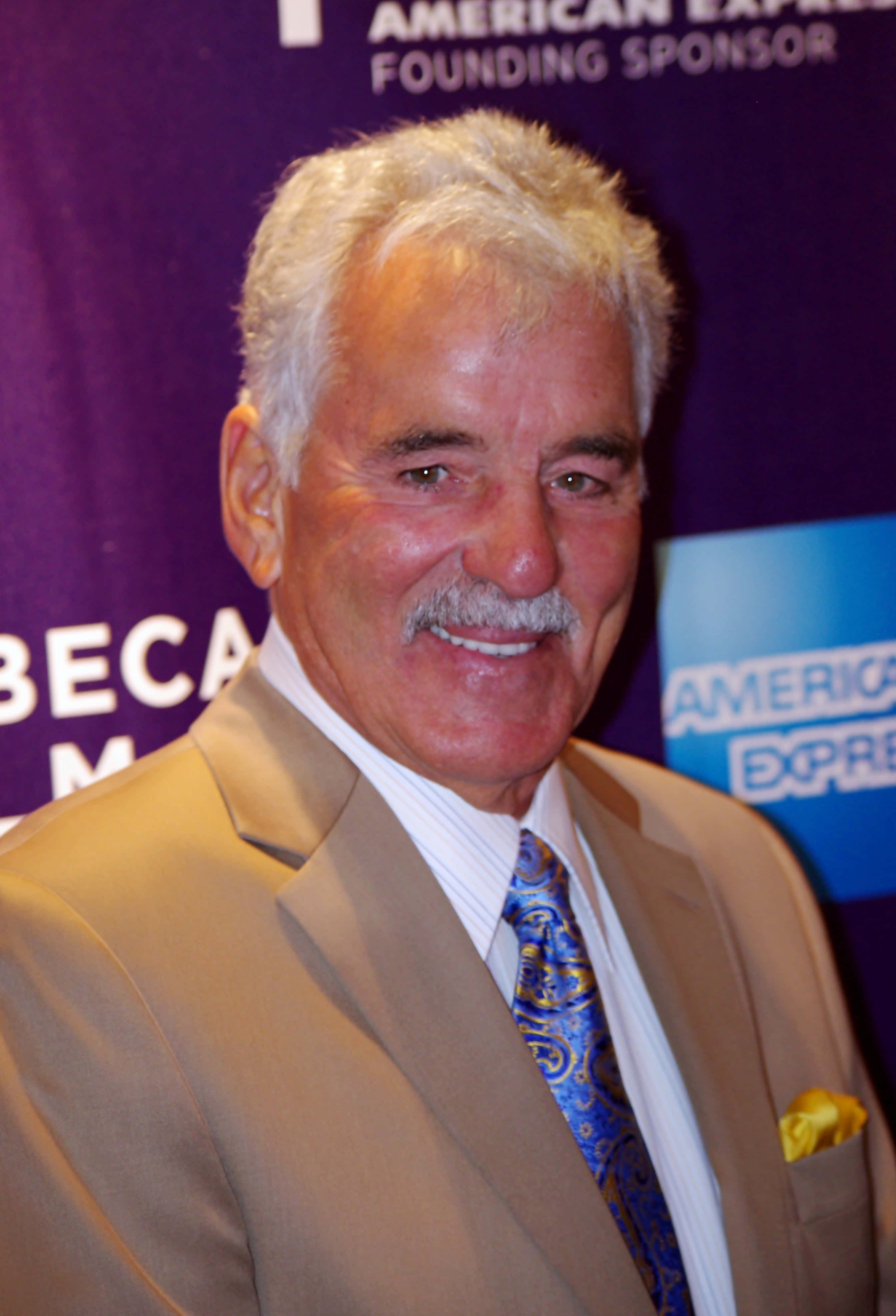 Dennis Farina, beige suit, blue patterned tie, 4K Phone Wallpaper