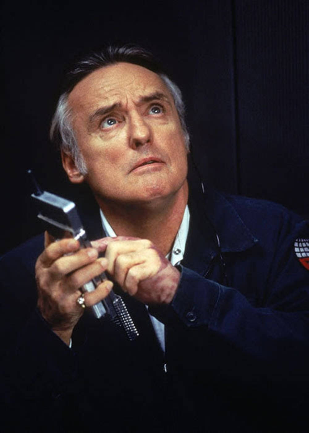 Dennis Hopper, movie speed, futuristic gun, HD Phone Wallpaper