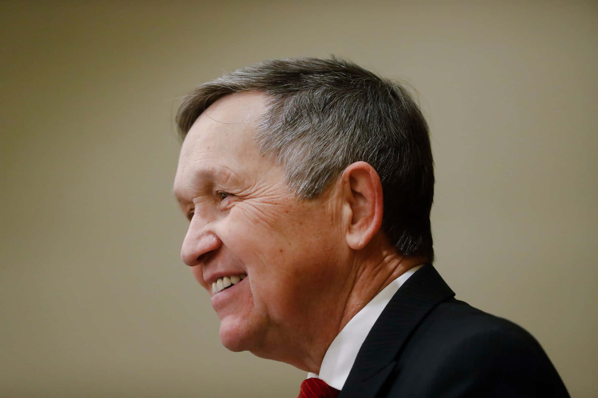 Dennis Kucinich, suit, red tie, Full HD Desktop Wallpaper