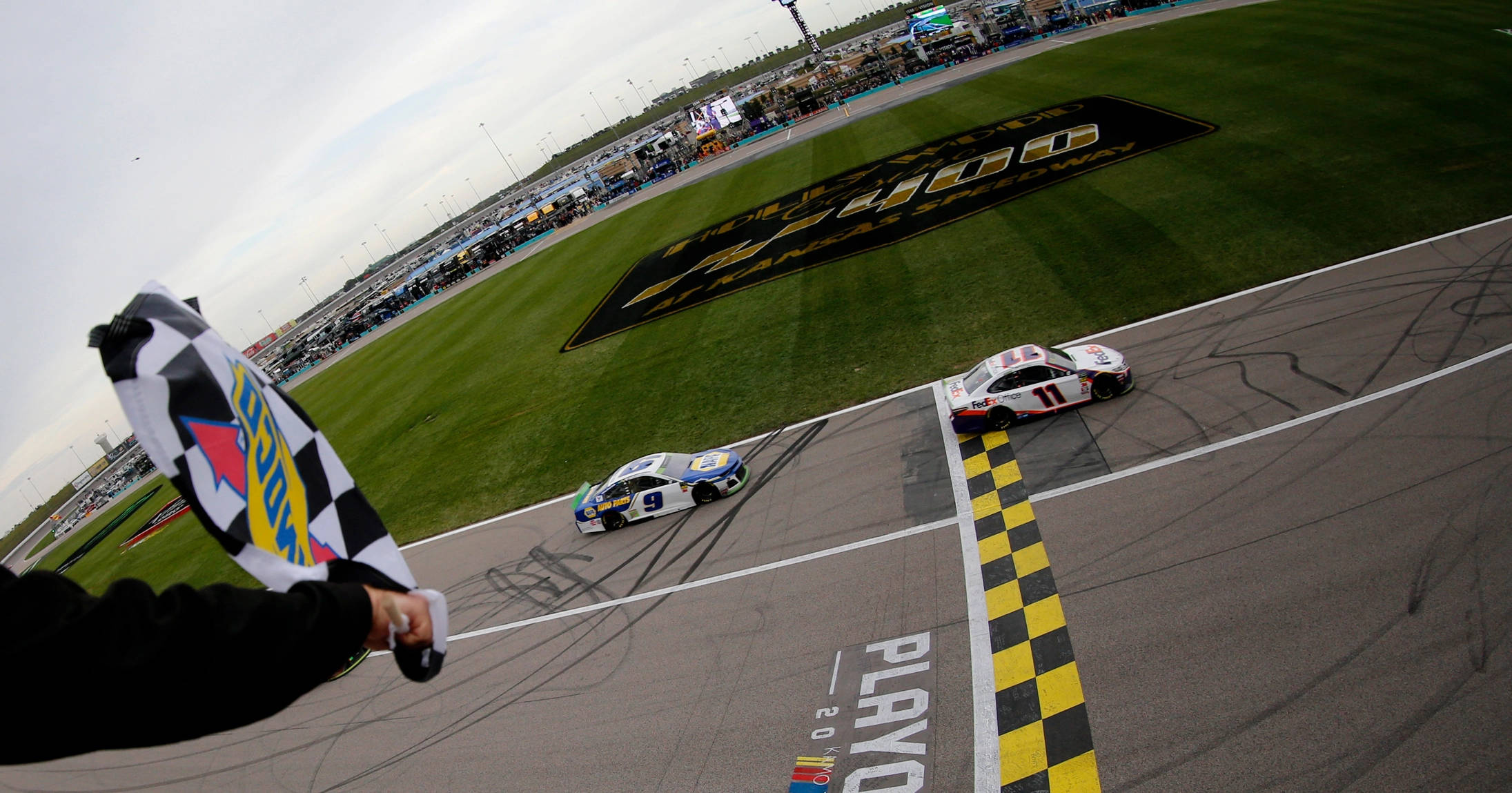 Denny Hamlin, checkered flag, race cars, Full HD Desktop Wallpaper