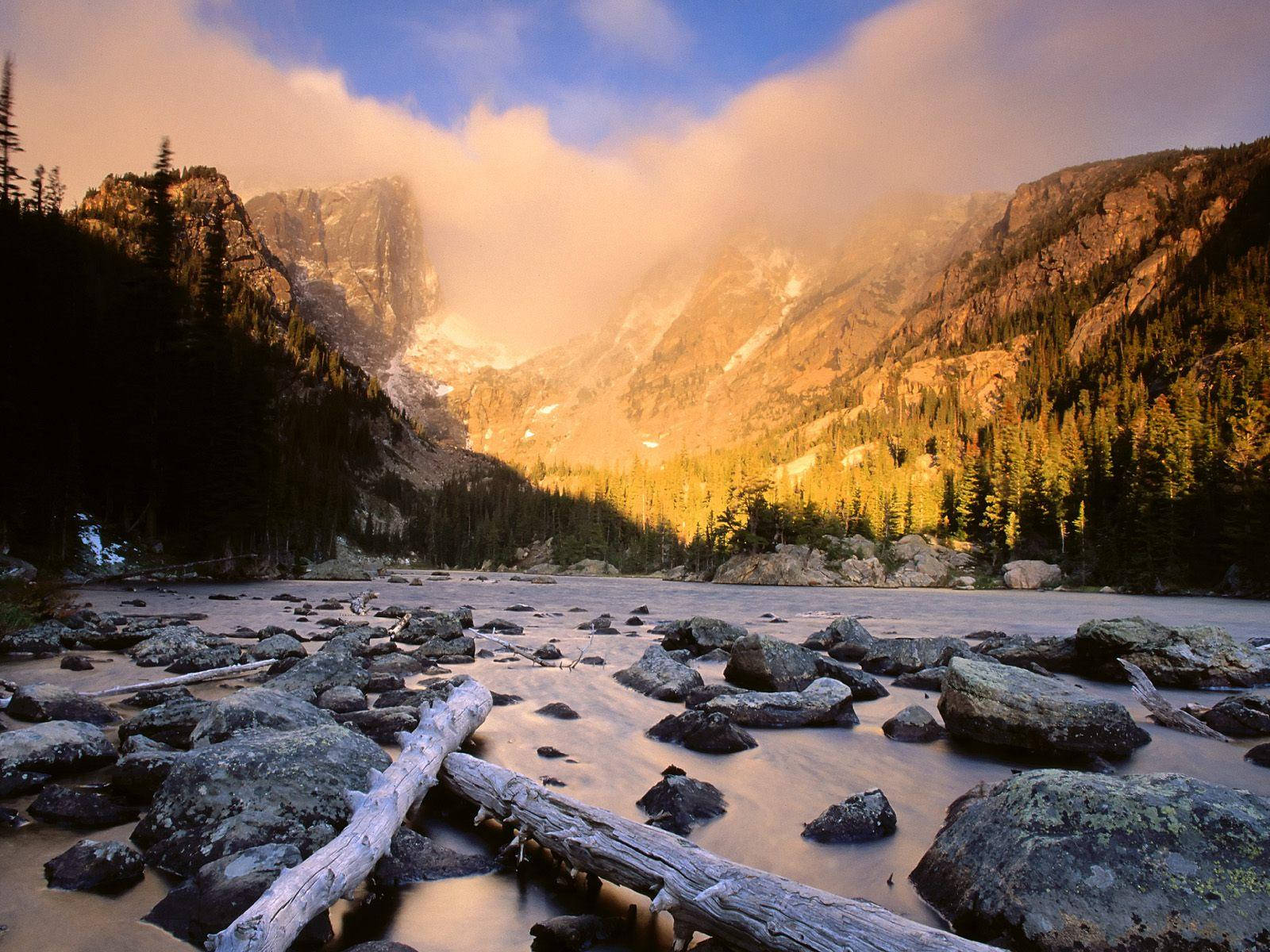 Denver, golden sunlight, misty mountain valley, HD Desktop Wallpaper