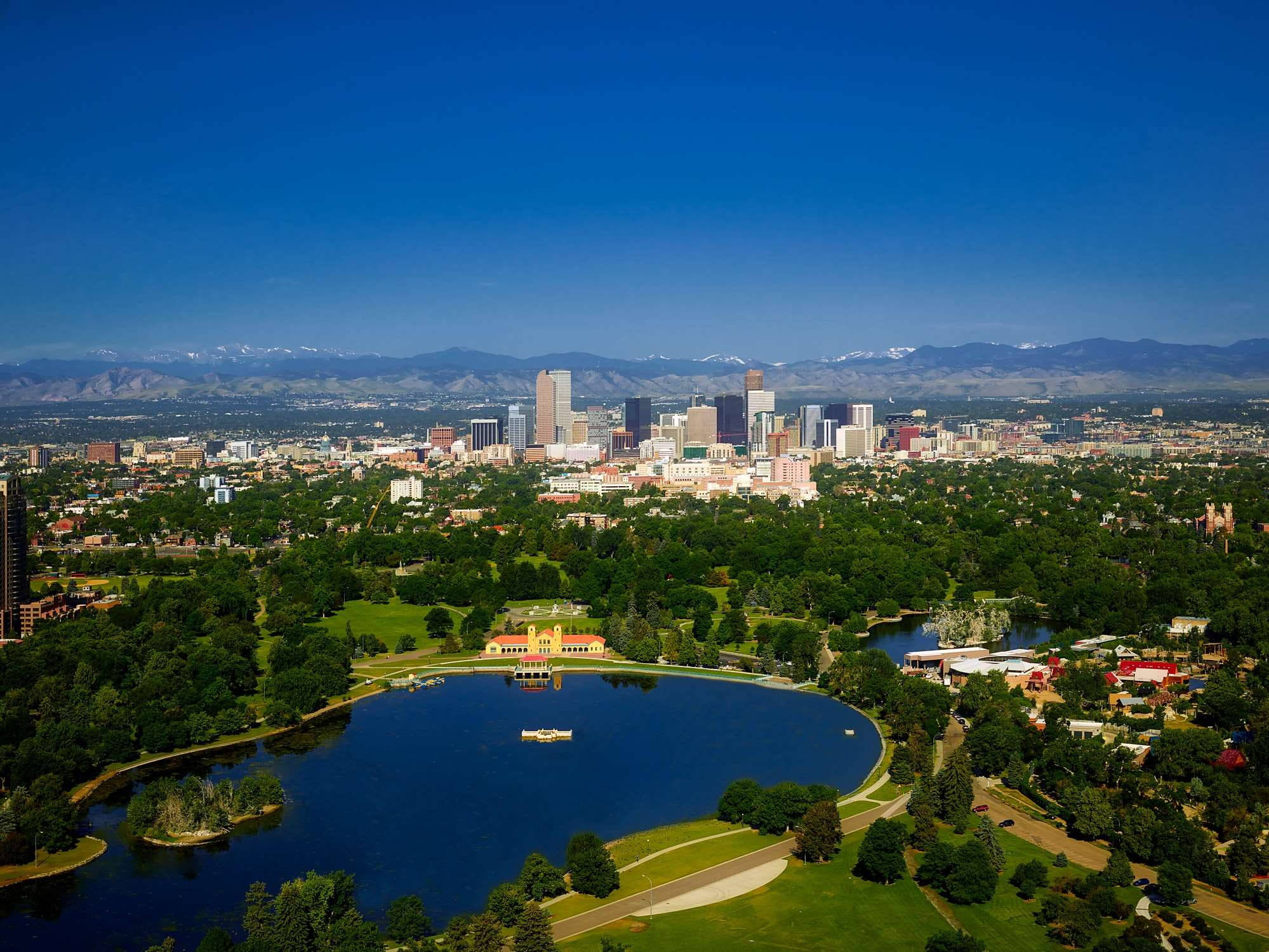Denver skyline, downtown skyscrapers, large lake, Full HD Desktop Wallpaper