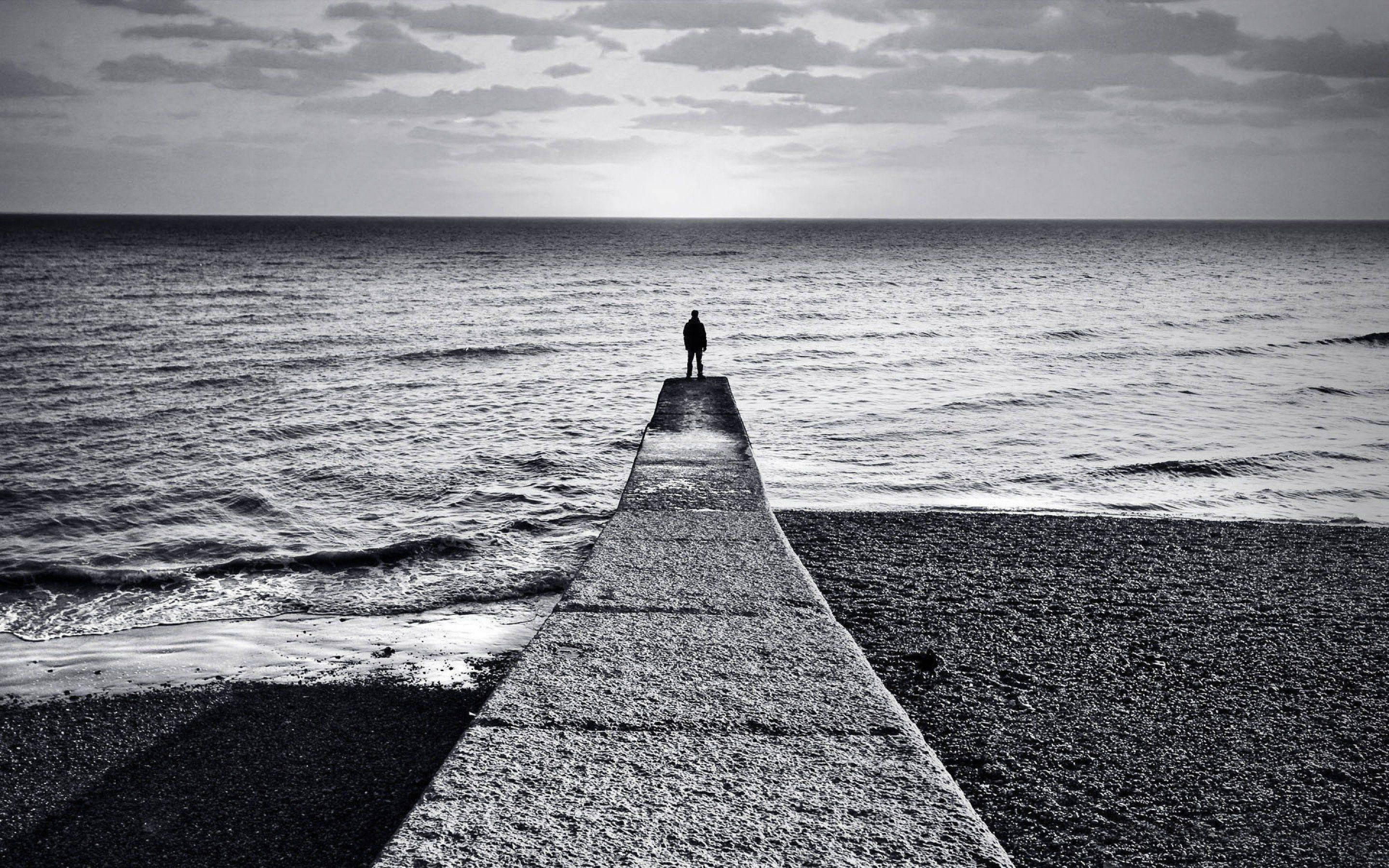 depressed man, stone dock, concrete pier, 2K Desktop Wallpaper