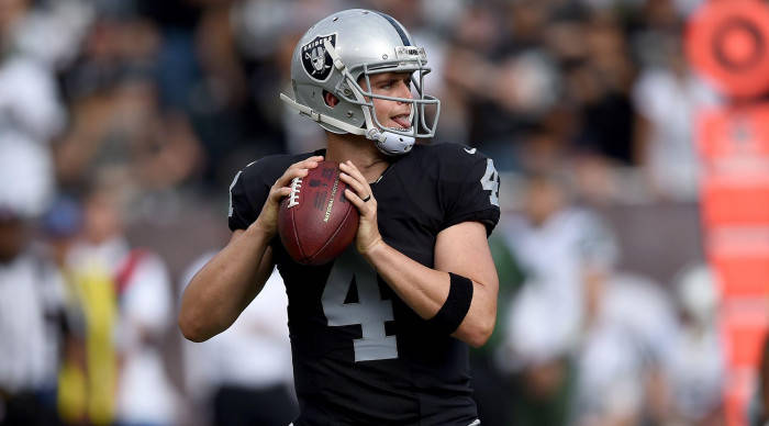 Derek Carr, black jersey, silver helmet, SD Desktop Wallpaper