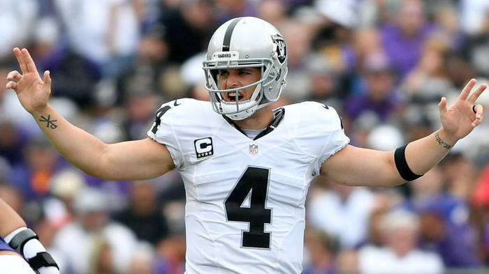 Derek Carr, white jersey, number four, SD Desktop Wallpaper