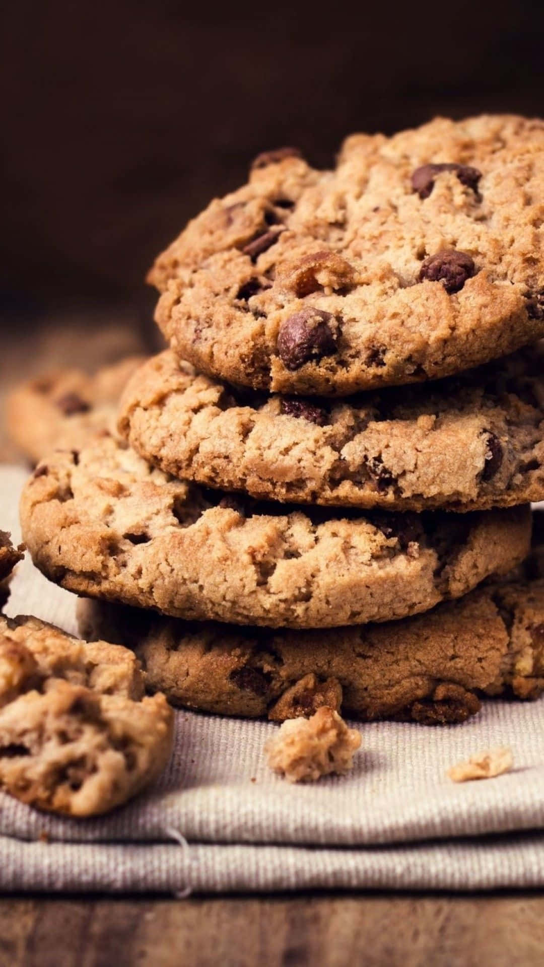 Chocolate Chip Cookies, golden chocolate chip cookies, linen cloth, Full HD Phone Wallpaper