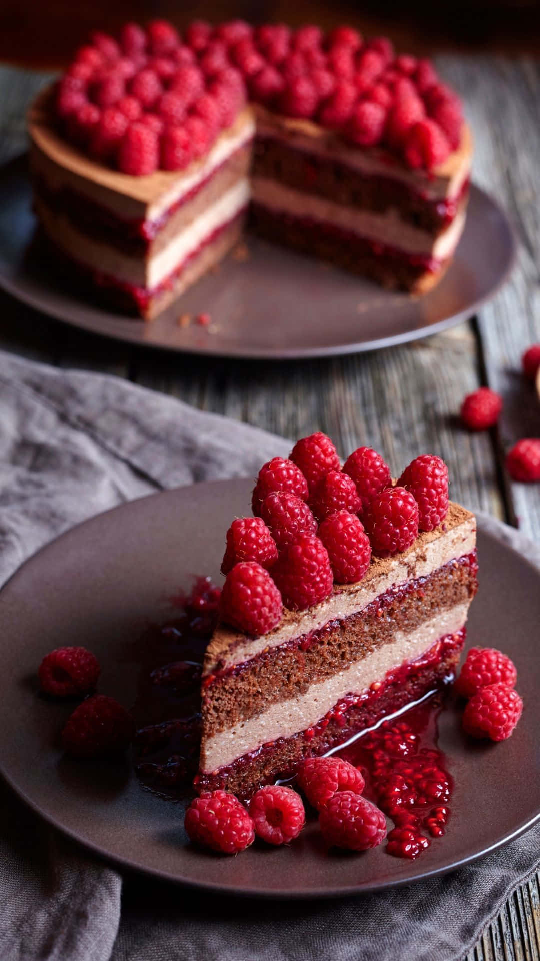 iPhone, chocolate raspberry cake, layered cake, Full HD Phone Wallpaper