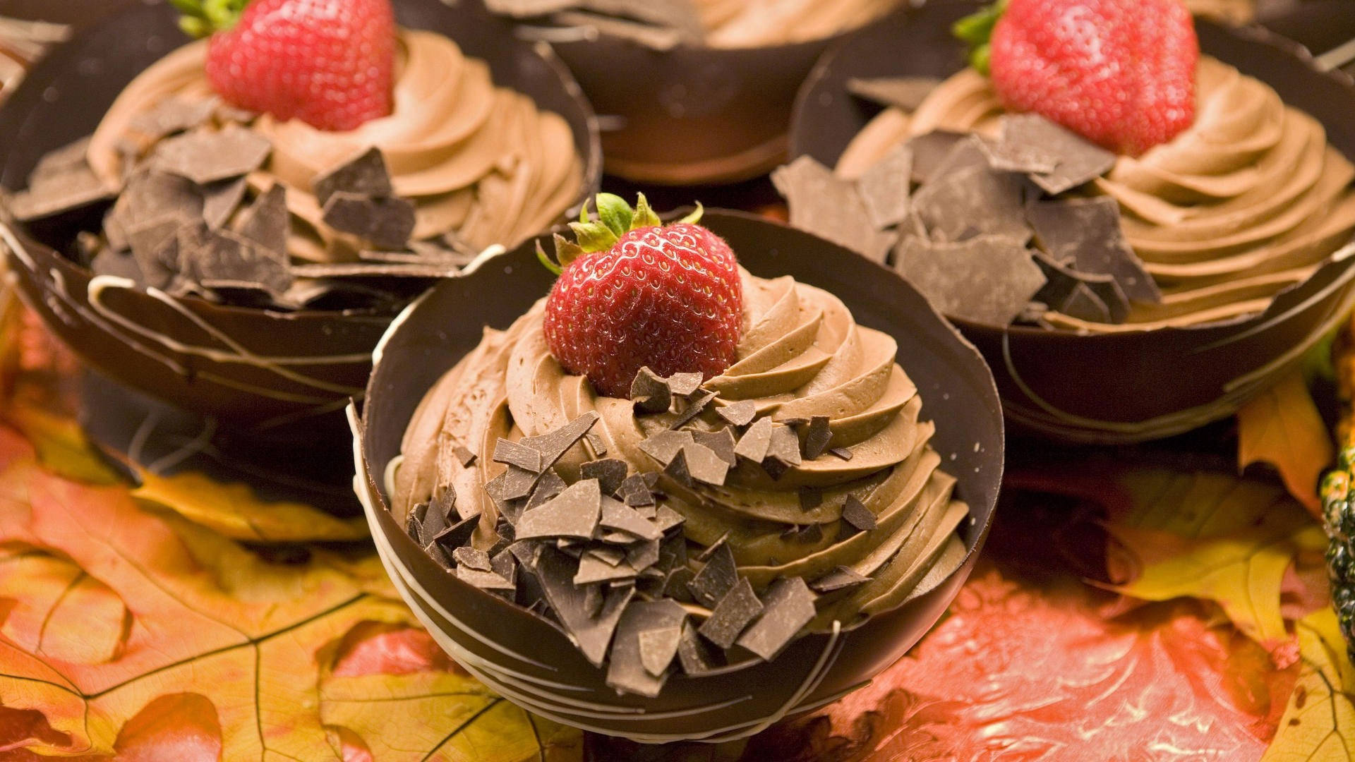 Chocolate Butter Cream Frosted Dessert, chocolate mousse desserts, fresh strawberries, Full HD Desktop Wallpaper