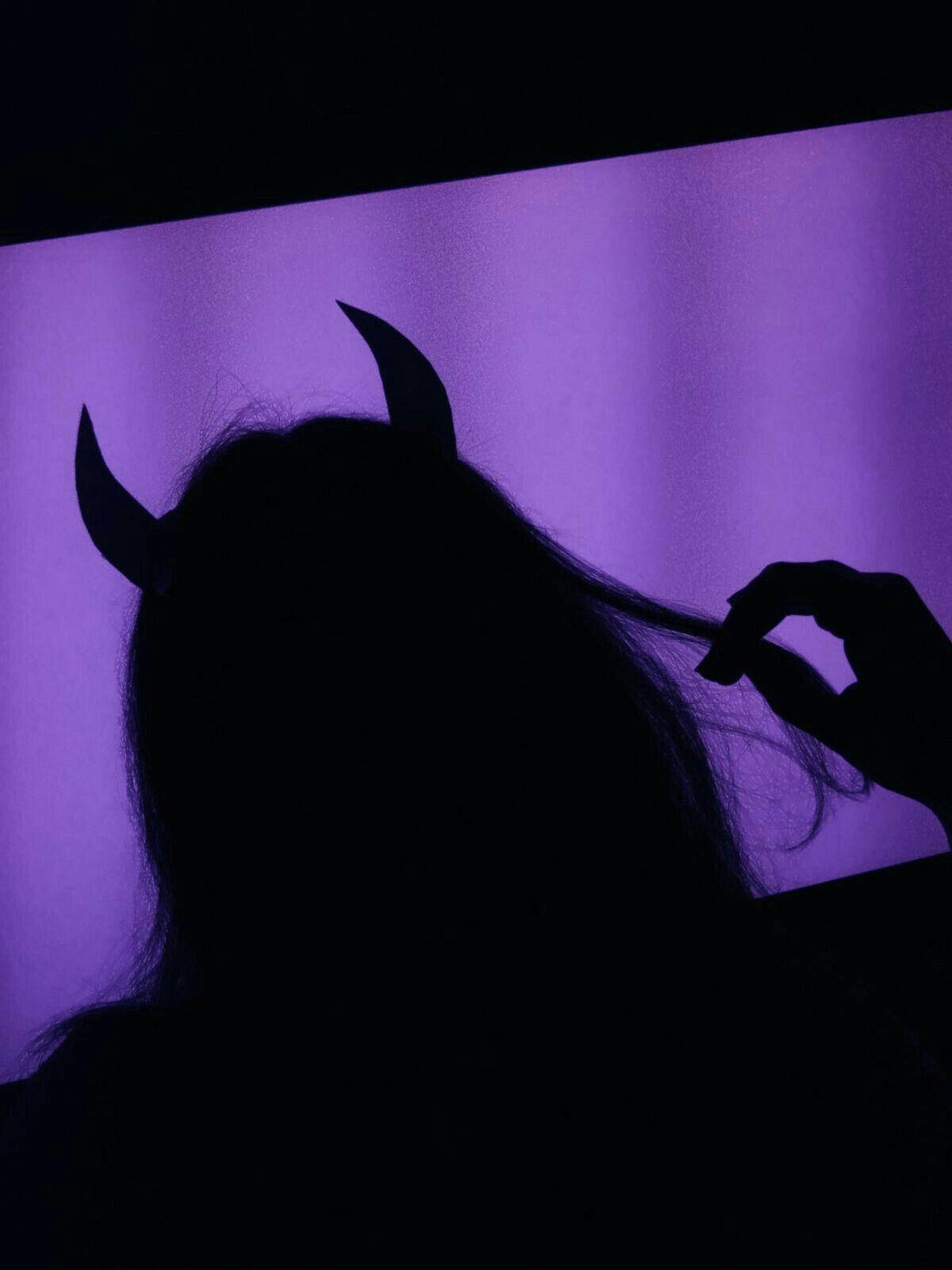 devil horns, glowing purple backdrop, silhouette, HD Phone Wallpaper