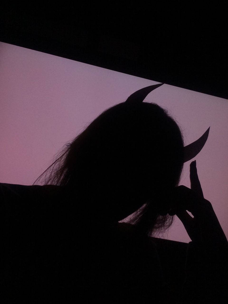 devil horns, silhouette, peace sign, HD Phone Wallpaper