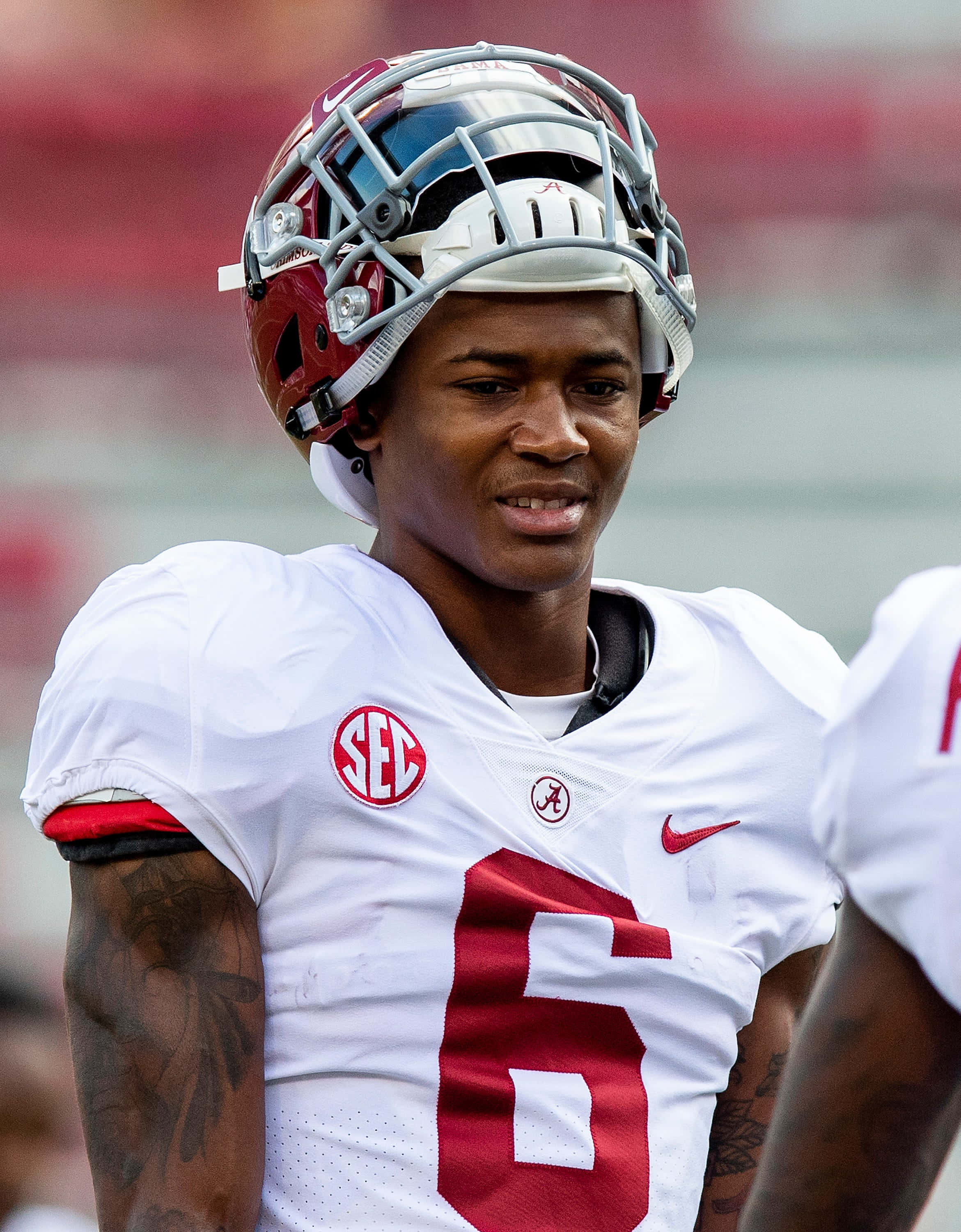 Devonta Smith, Alabama football player, white and crimson uniform, 2K Phone Wallpaper