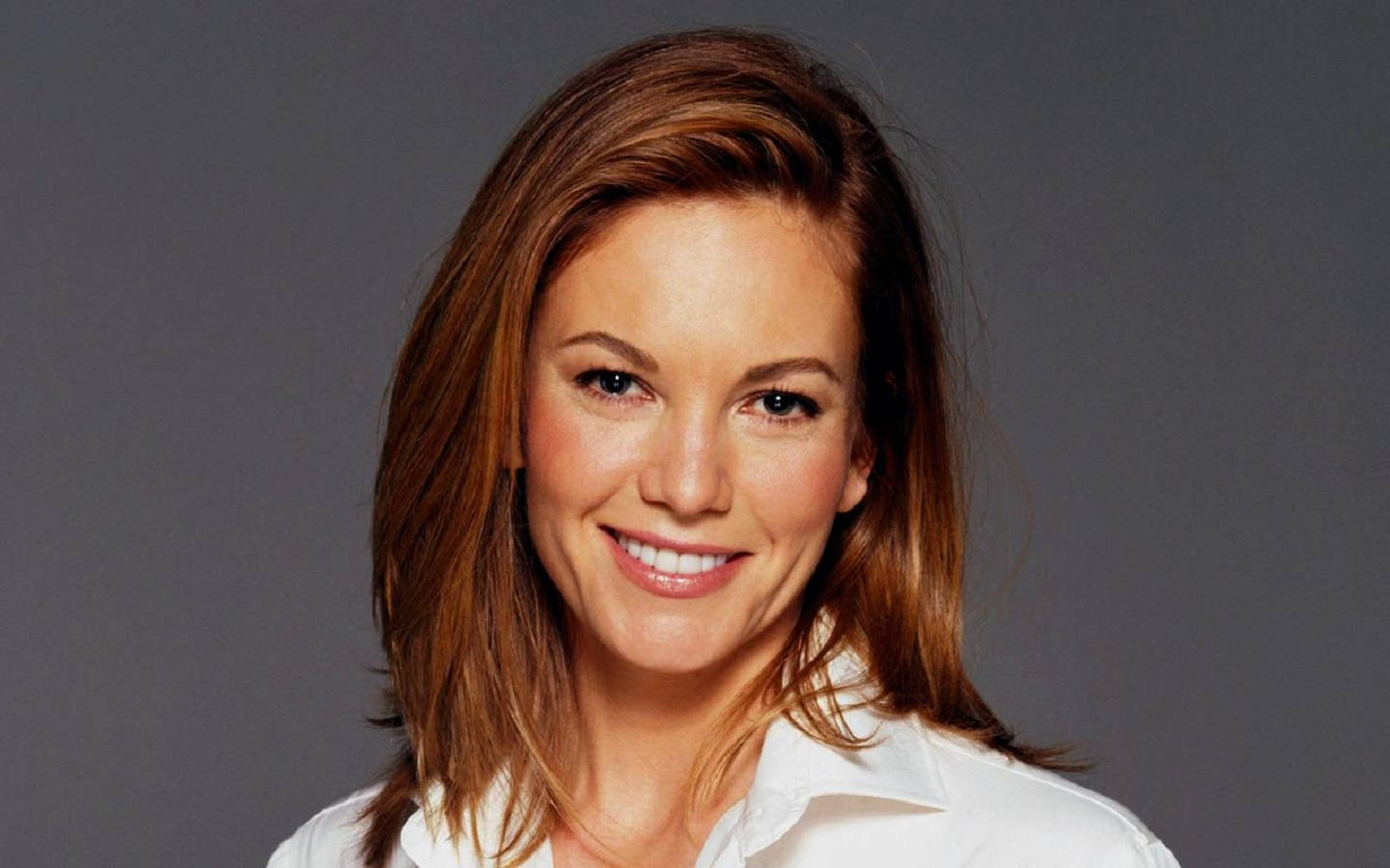 Diane Lane, warm brown hair, bright smile, HD Desktop Wallpaper