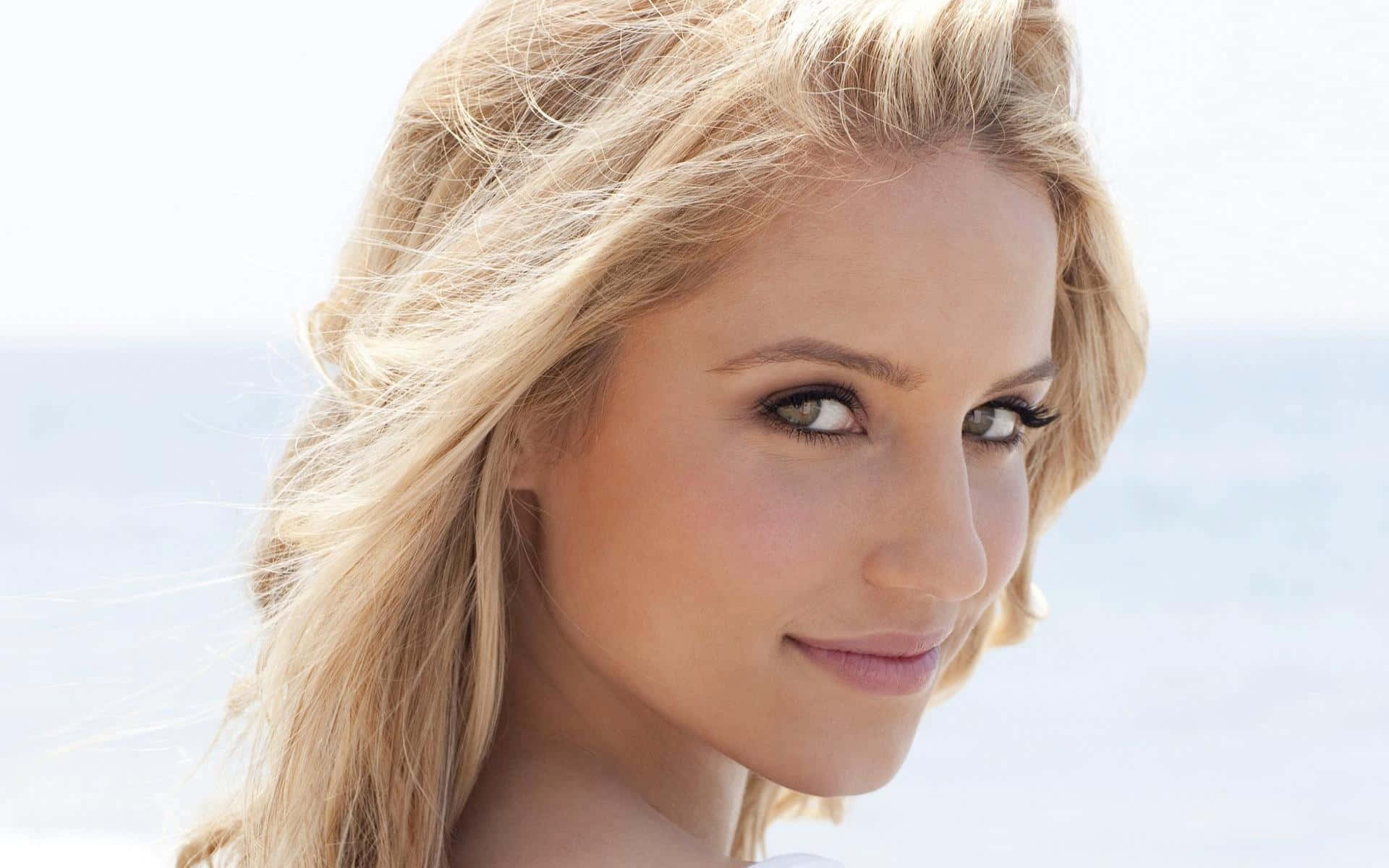 Dianna Agron, blonde woman, gentle smile, Full HD Desktop Wallpaper