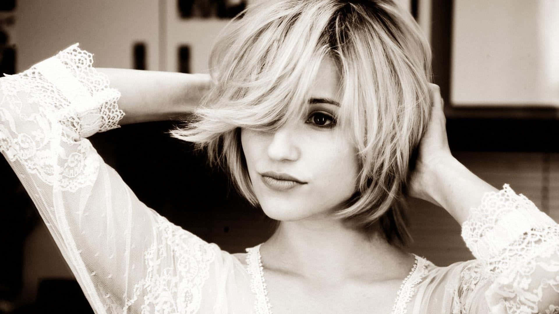 Dianna Agron, short blonde hair, lace sleeves, Full HD Desktop Wallpaper