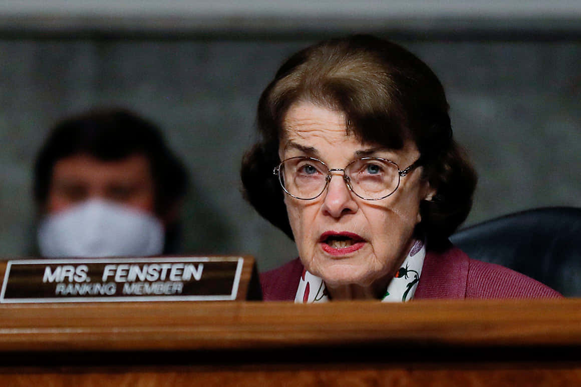Dianne Feinstein, congressional hearing, nameplate, SD Desktop Wallpaper