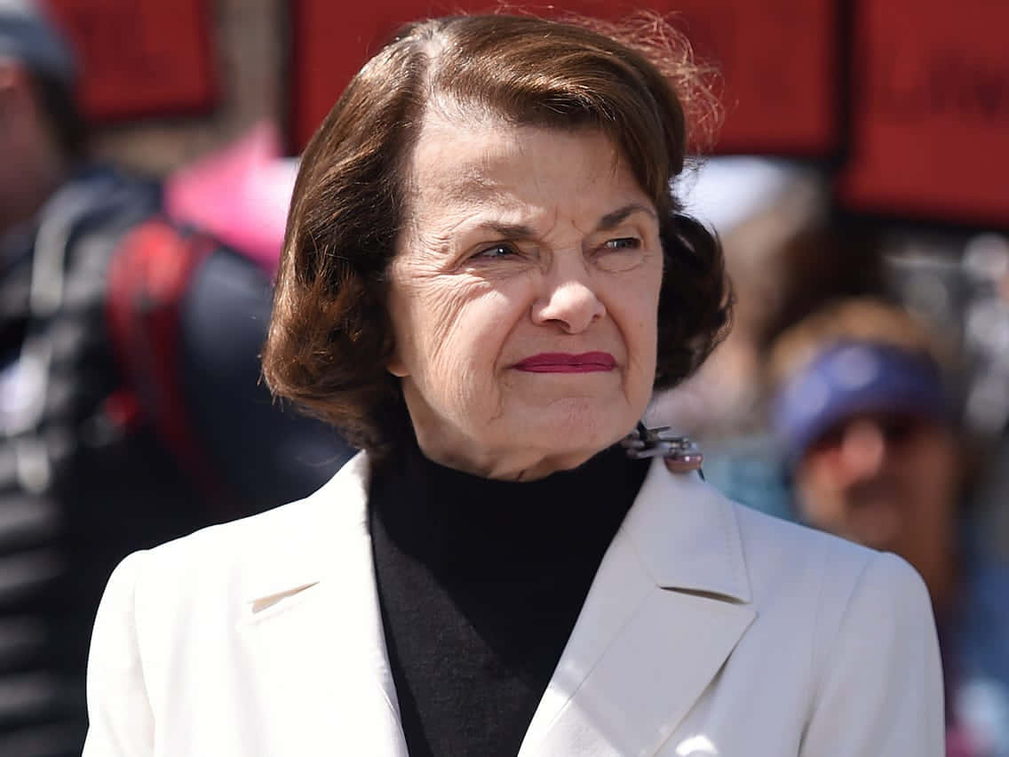 Dianne Feinstein, white blazer, black turtleneck, SD Desktop Wallpaper
