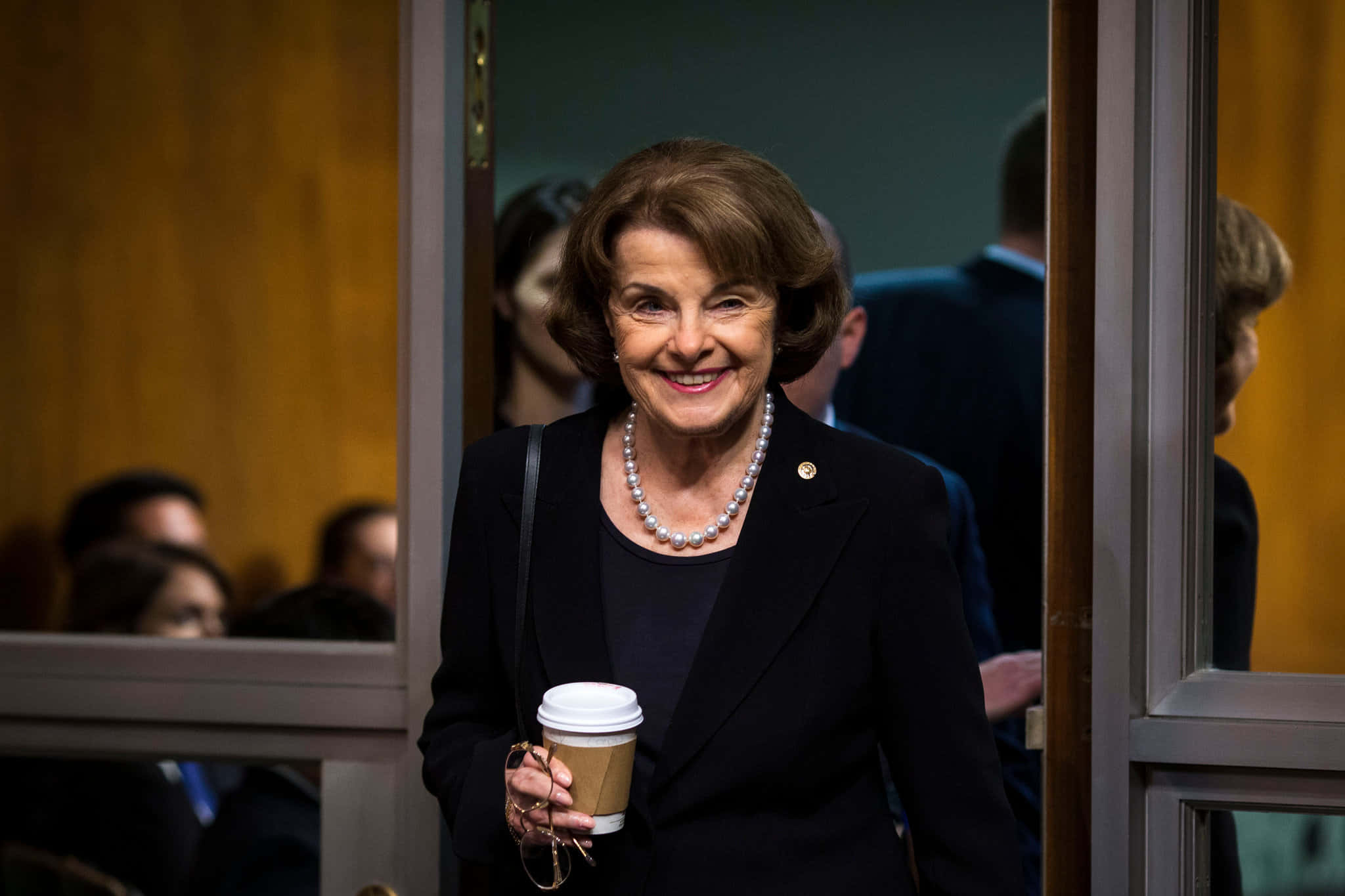 Dianne Feinstein, dark suit, pearl necklace, Full HD Desktop Wallpaper