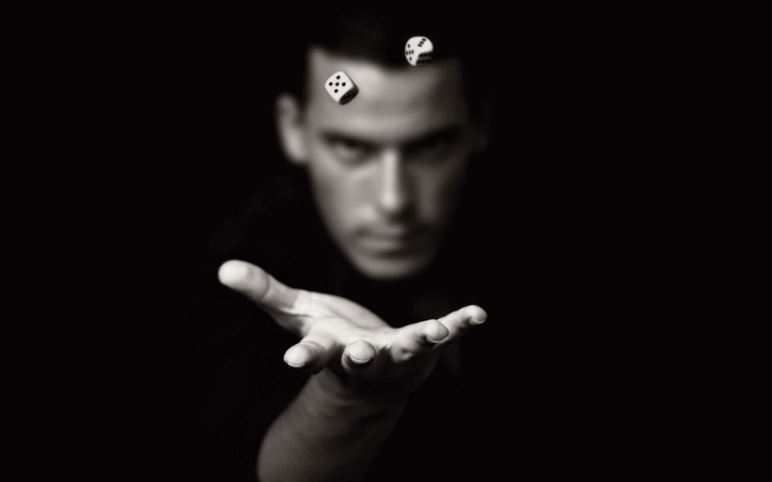 man, dice, black and white, 2K Desktop Wallpaper