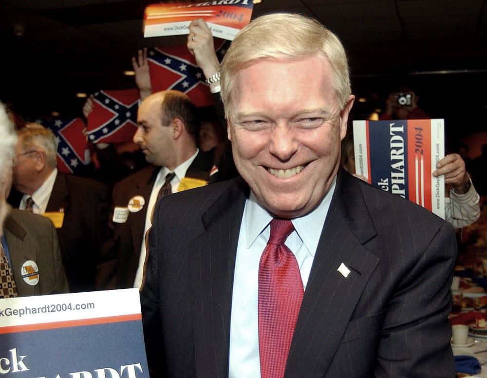 Dick Gephardt, dark suit, red tie, SD Desktop Wallpaper
