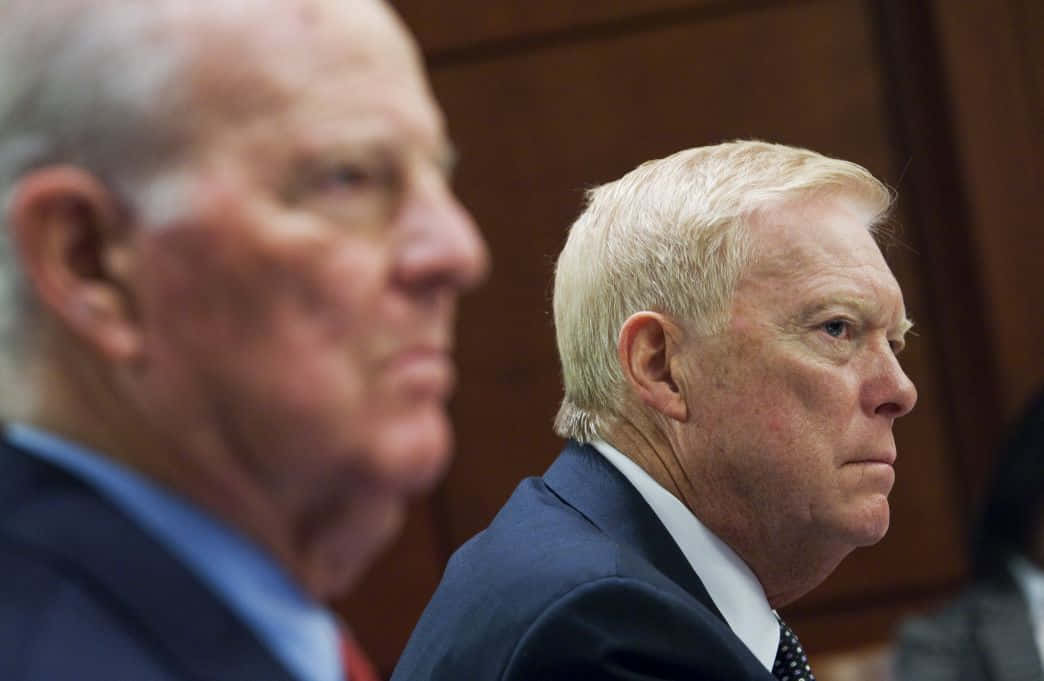 Dick Gephardt, suit, courtroom, SD Desktop Wallpaper