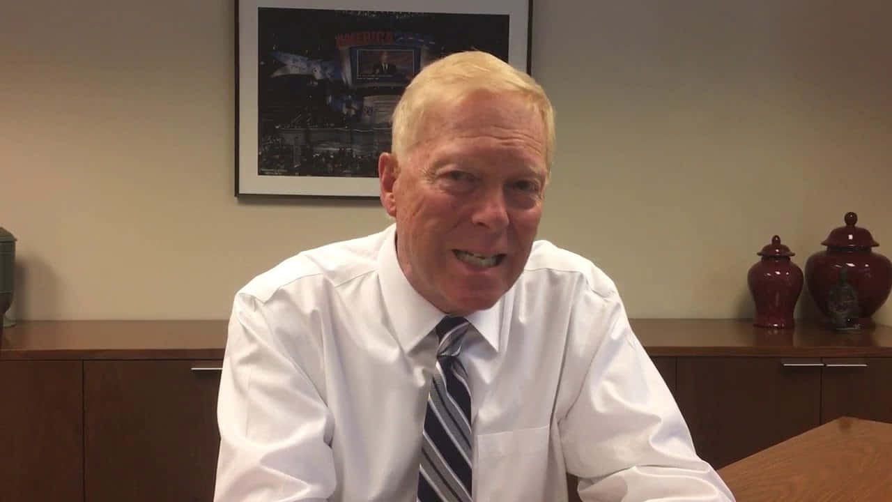 Dick Gephardt, white long sleeve, striped tie, HD Desktop Wallpaper