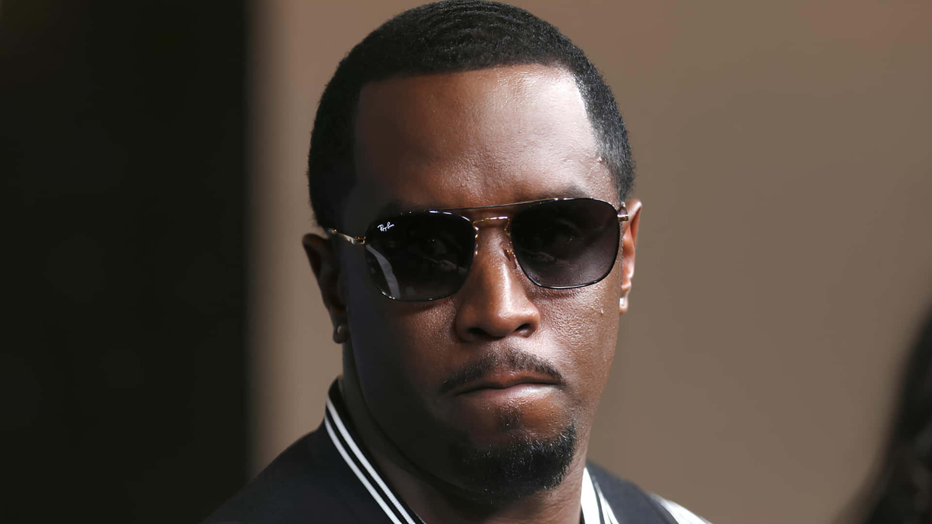 Diddy, dark aviator sunglasses, dark collared shirt, Full HD Desktop Wallpaper