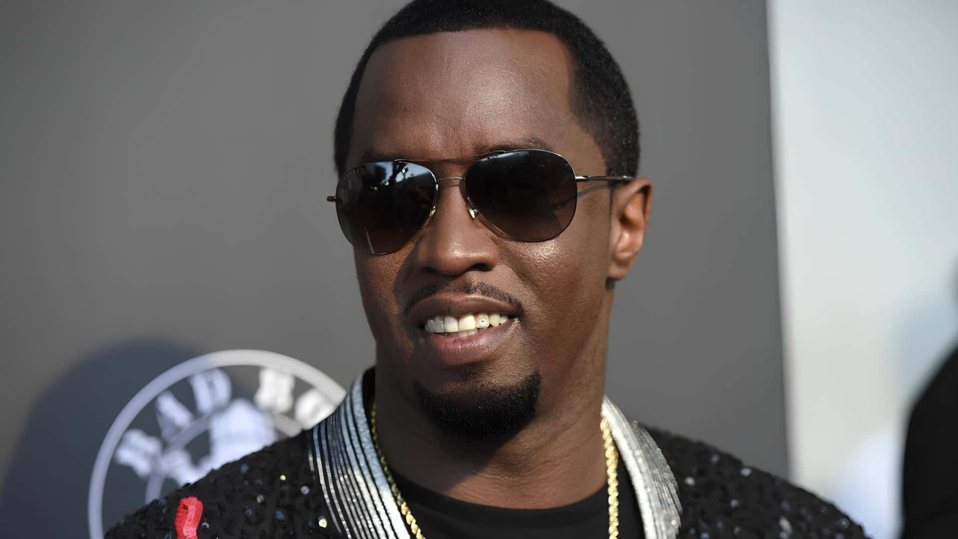 Diddy, black sequined jacket, silver trim, Full HD Desktop Wallpaper