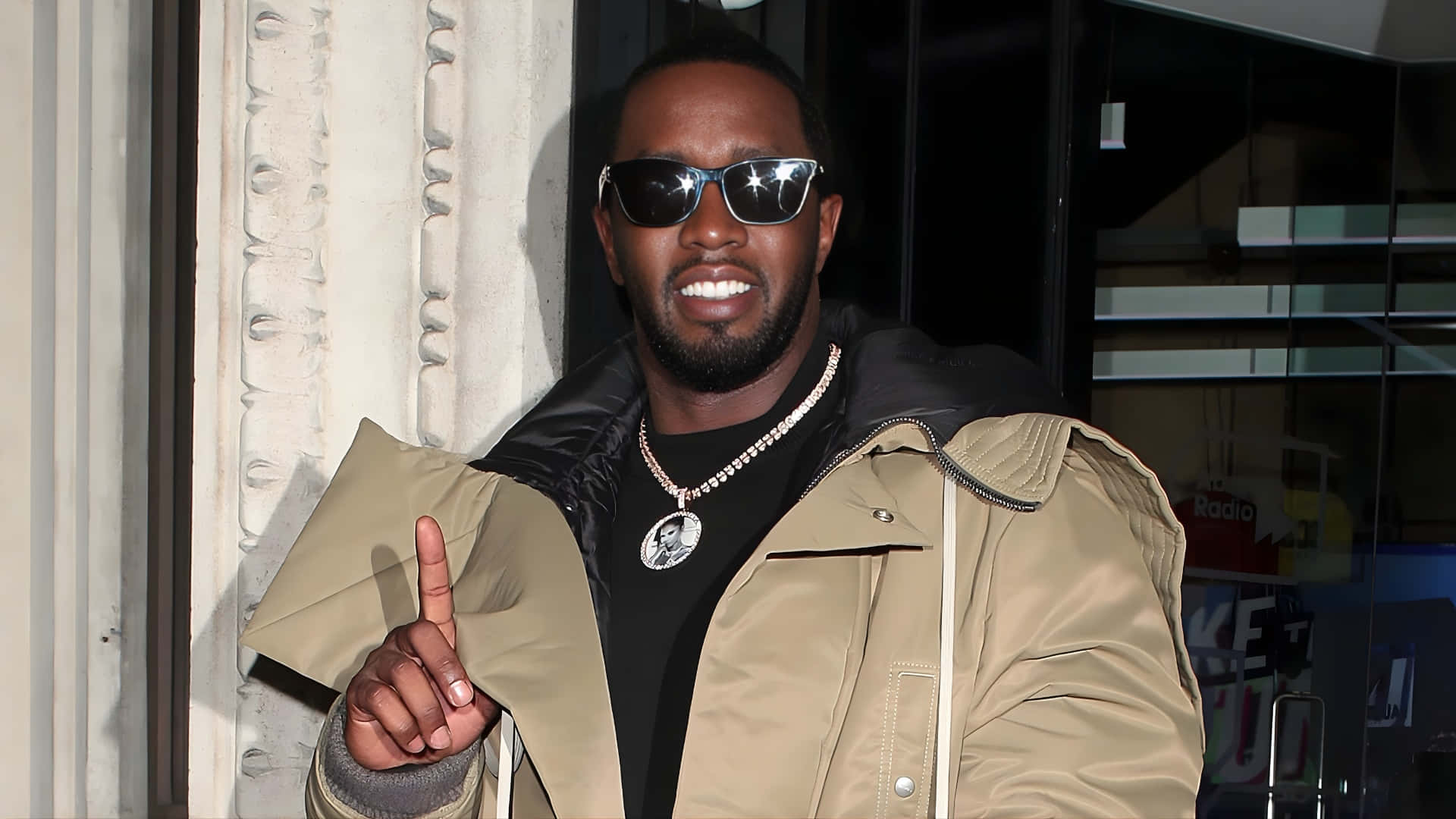 Diddy, sunglasses, beige jacket, Full HD Desktop Wallpaper