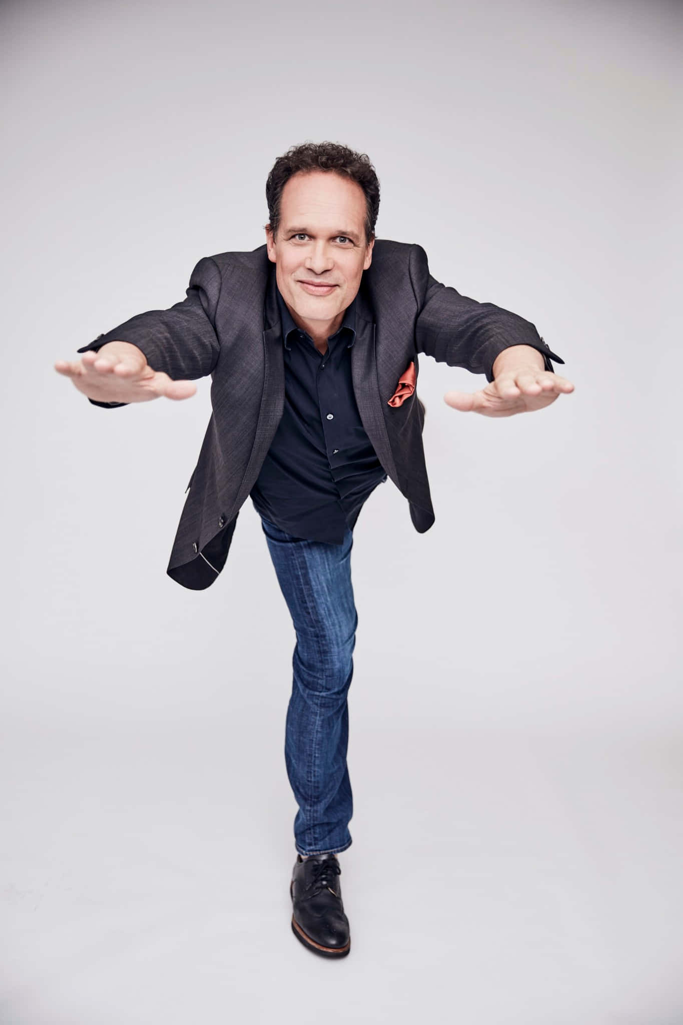 Diedrich Bader, dark blazer, jeans, Full HD Phone Wallpaper
