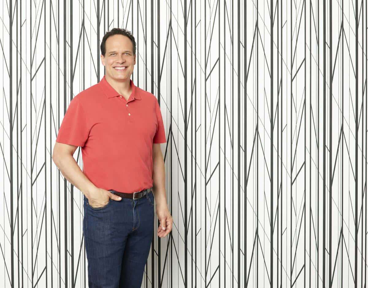 Diedrich Bader, red polo shirt, black and white geometric wallpaper, SD Desktop Wallpaper