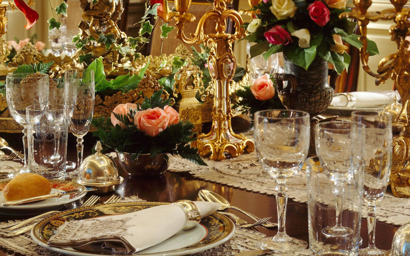 gold candelabras, crystal glasses, pink roses, HD Desktop Wallpaper