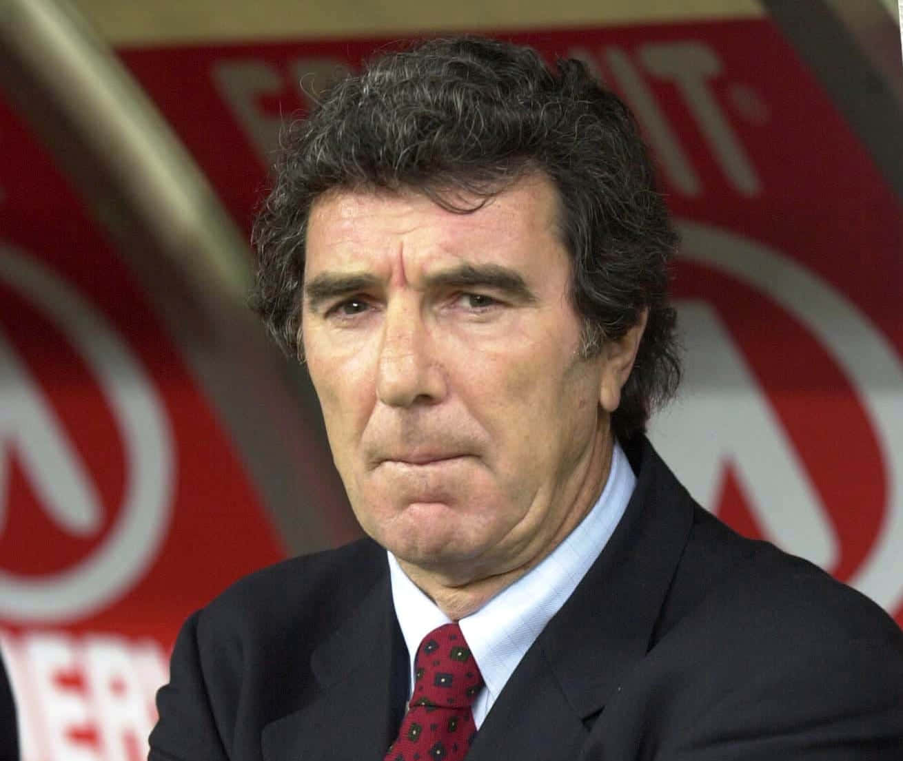 Dino Zoff, red patterned tie, blurred red and white background, HD Desktop Wallpaper