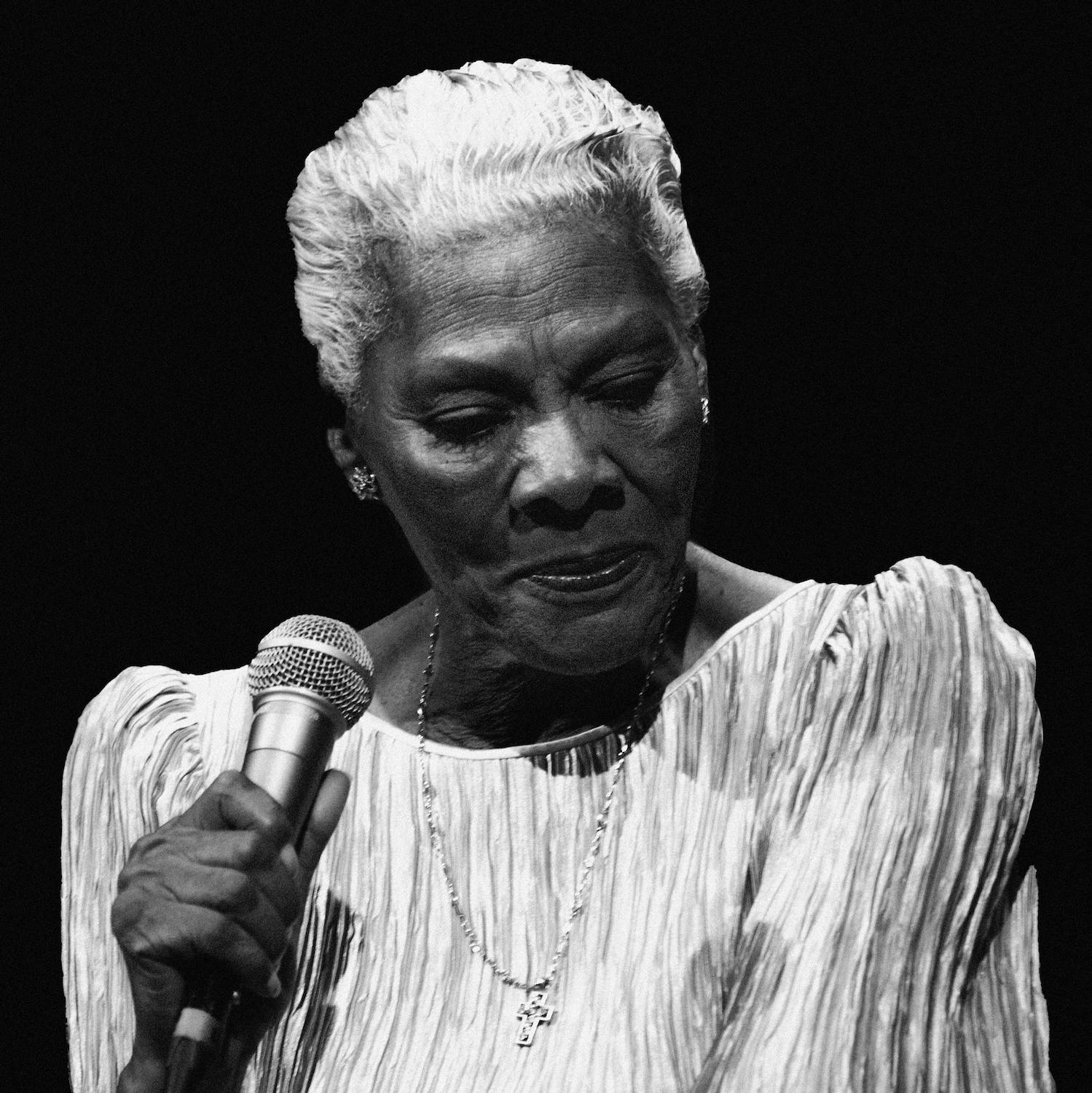 Dionne Warwick, black and white portrait, elderly woman, HD Phone Wallpaper