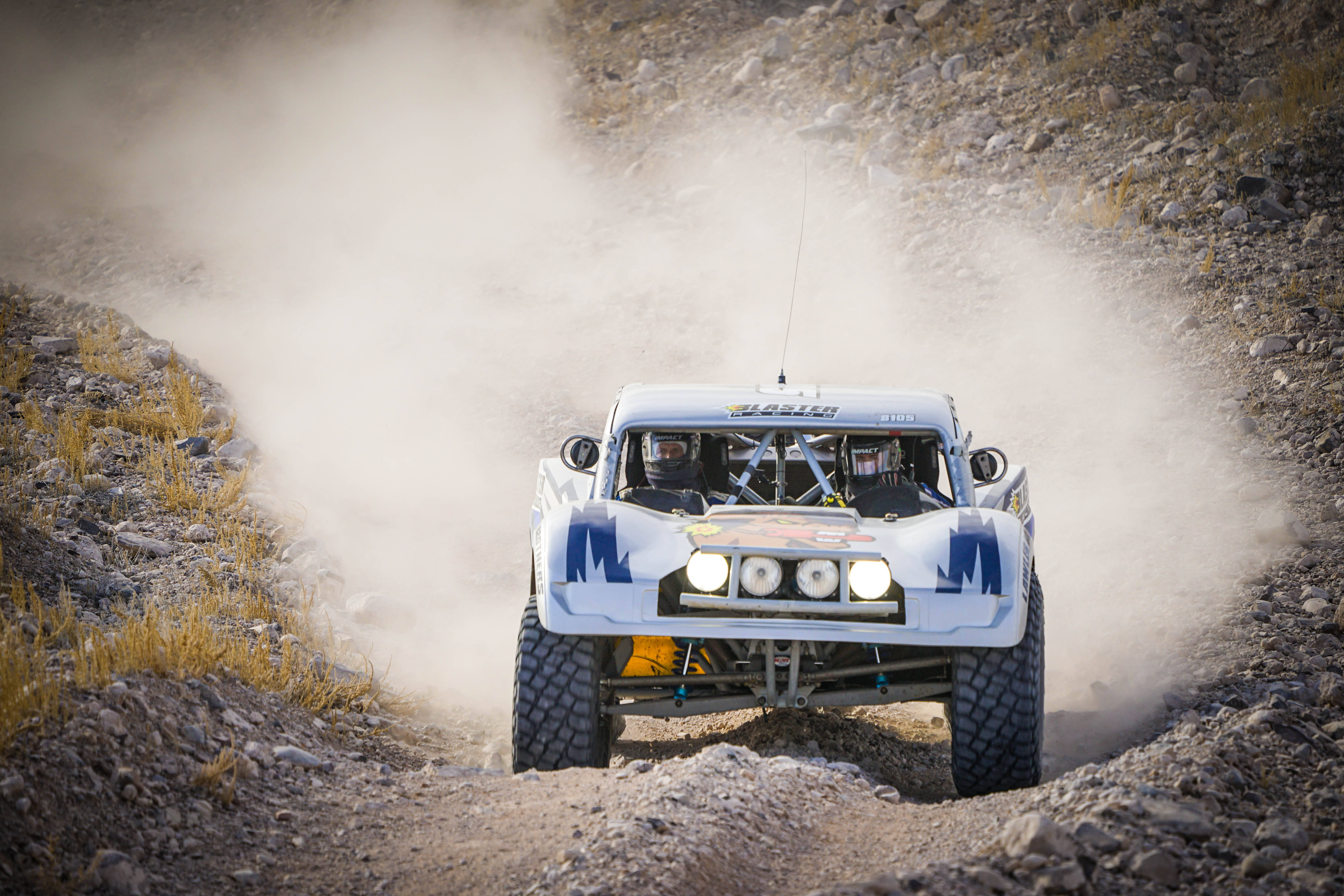 Dirt Rally, off-road race truck, rocky desert trail, 5K Desktop Wallpaper
