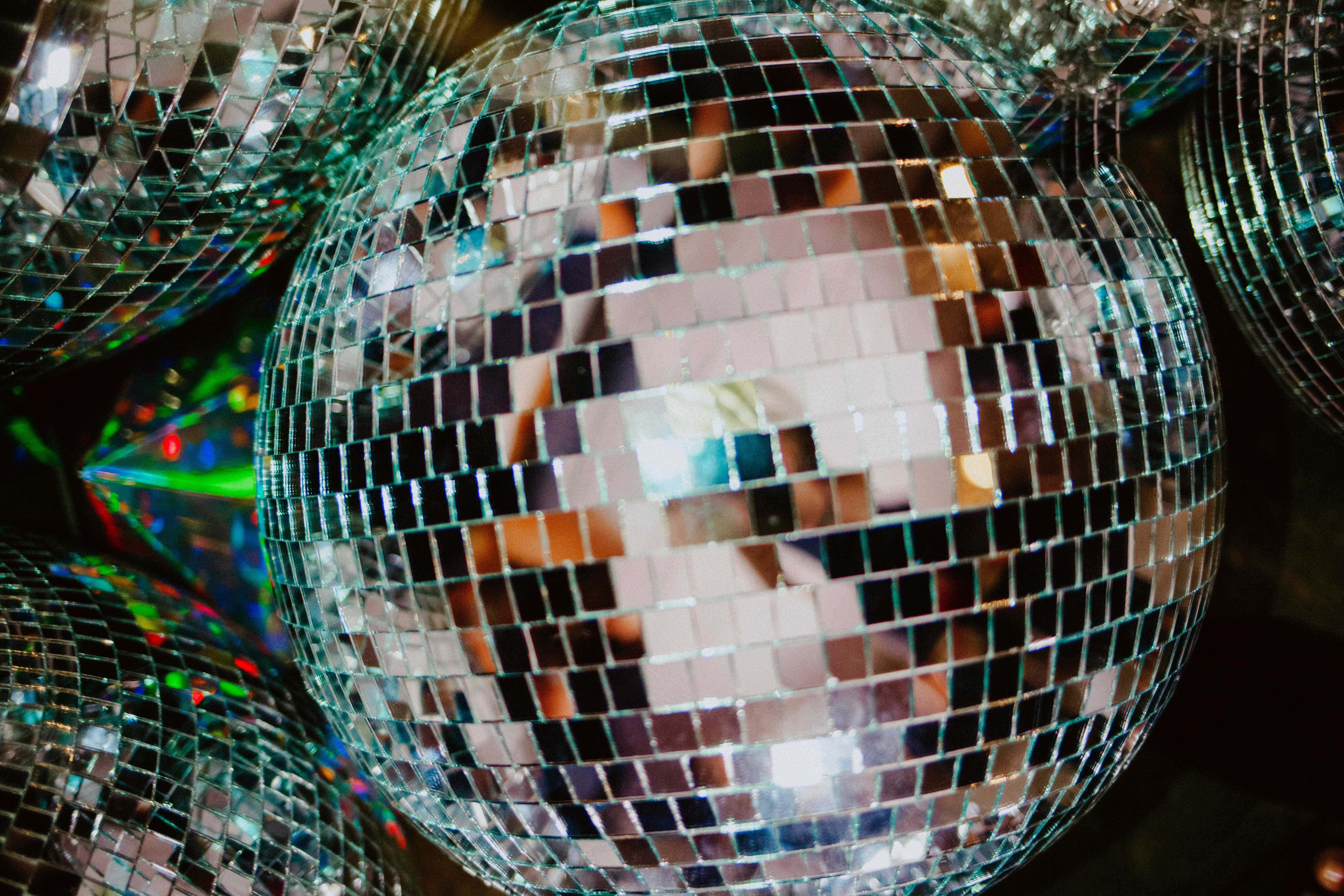 disco ball, colorful lights, vibrant nightclub, 5K Desktop Wallpaper