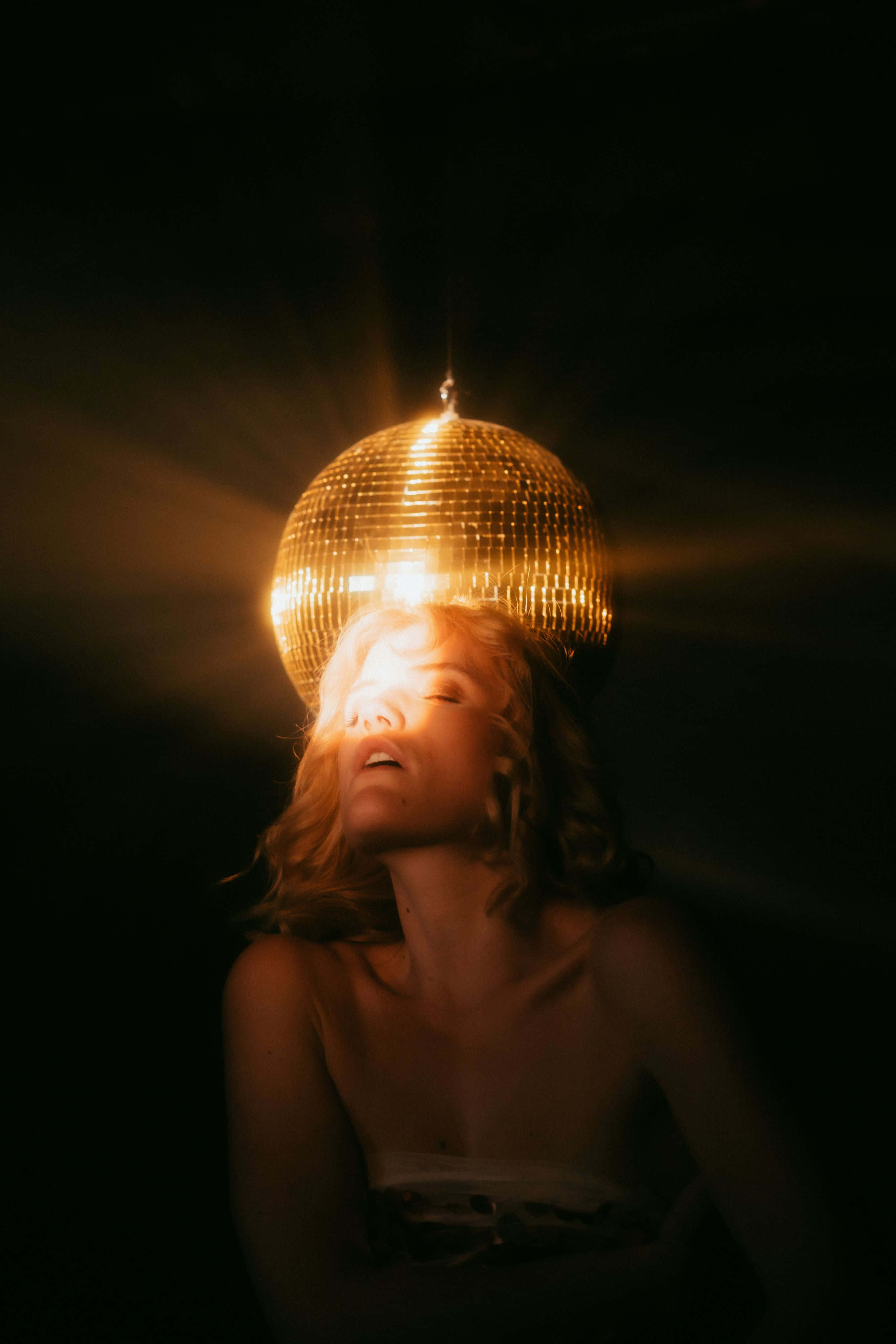 disco ball, golden light, mirror ball hat, 4K Phone Wallpaper
