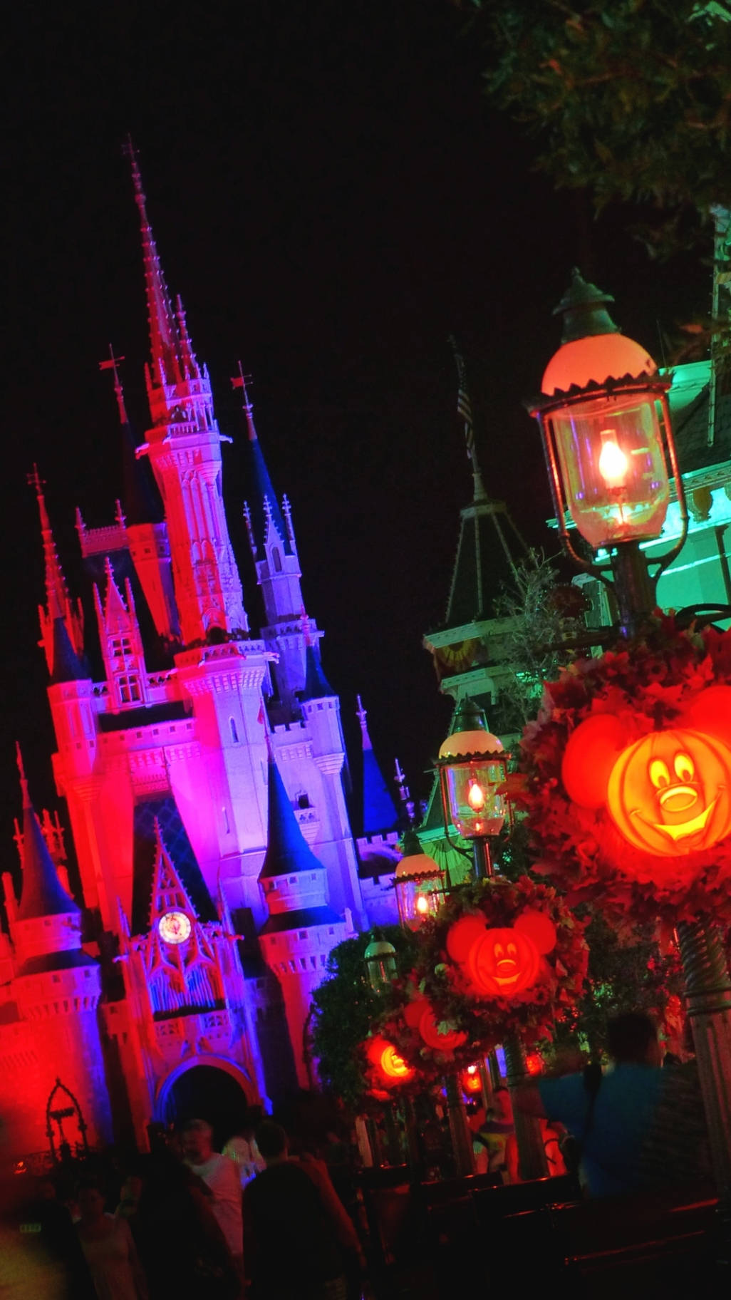 Disney Castle, Halloween Lanterns, vibrant purple, HD Phone Wallpaper