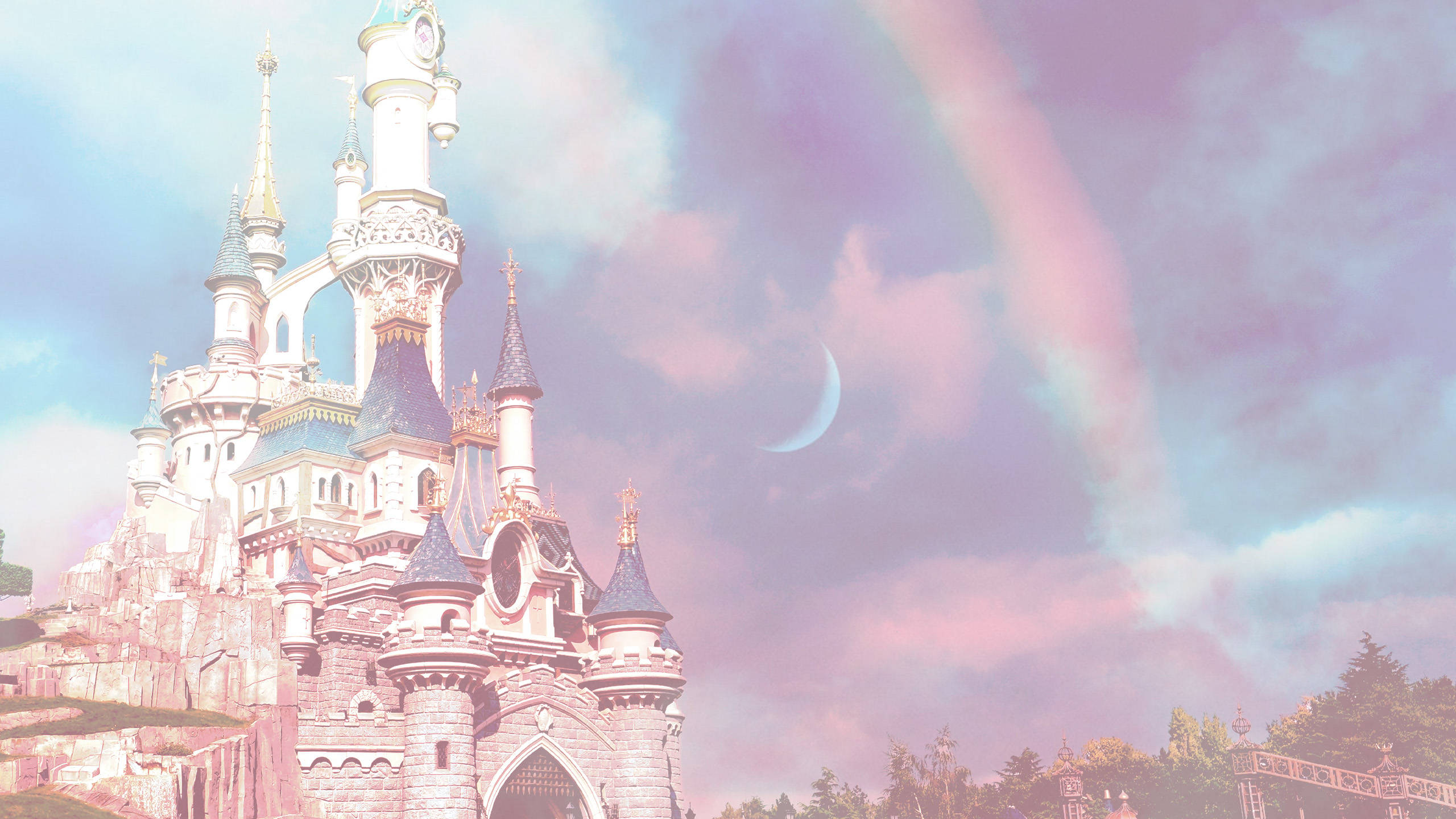 Disneyland California, fairytales castle, spires, 2K Desktop Wallpaper