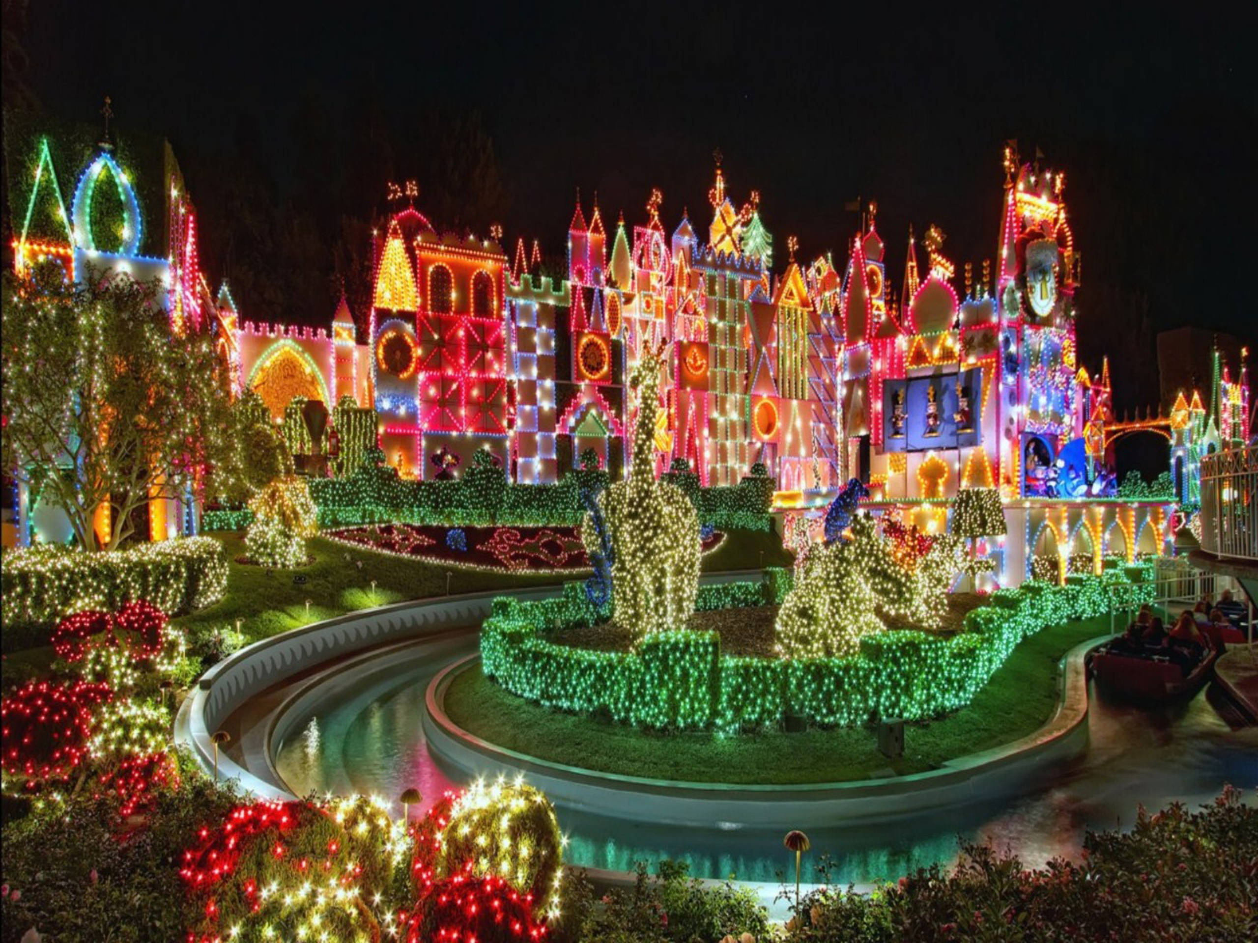 Disneyland, Christmas, nighttime, 2K Desktop Wallpaper