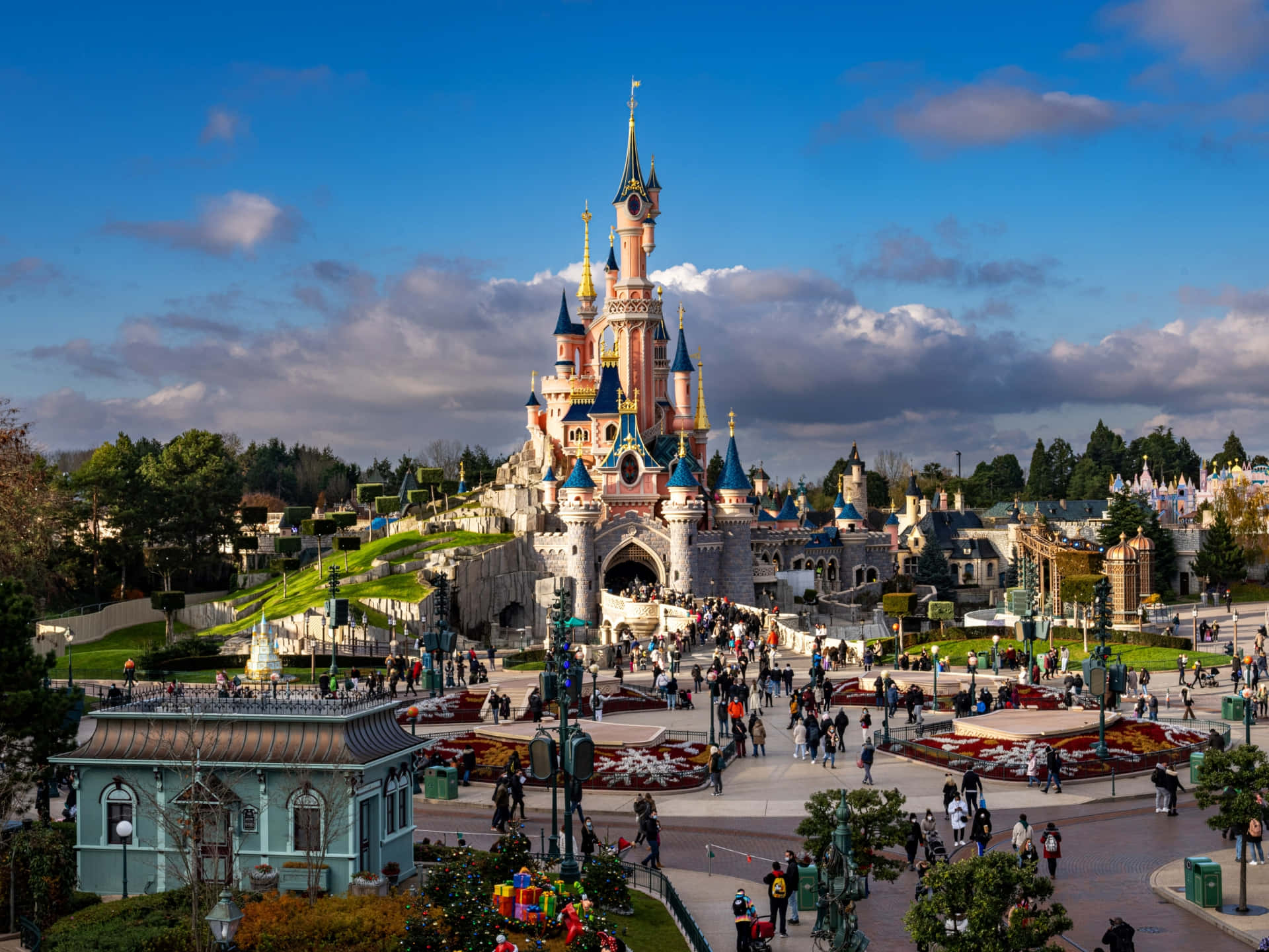 Disneyland Paris, fairytale castle, blue roofs, Full HD Desktop Wallpaper
