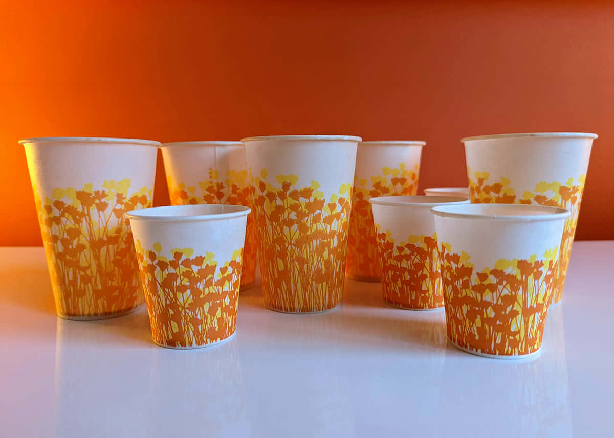 Disposable Flower Cups, retro-style paper cups, orange and yellow floral patterns, SD Desktop Wallpaper