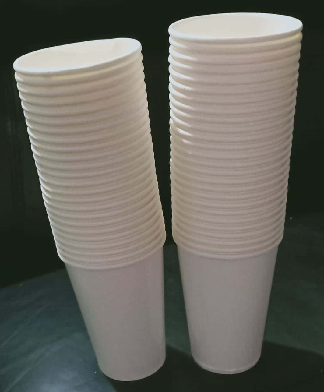 white disposable cups, stack, dark background, HD Phone Wallpaper