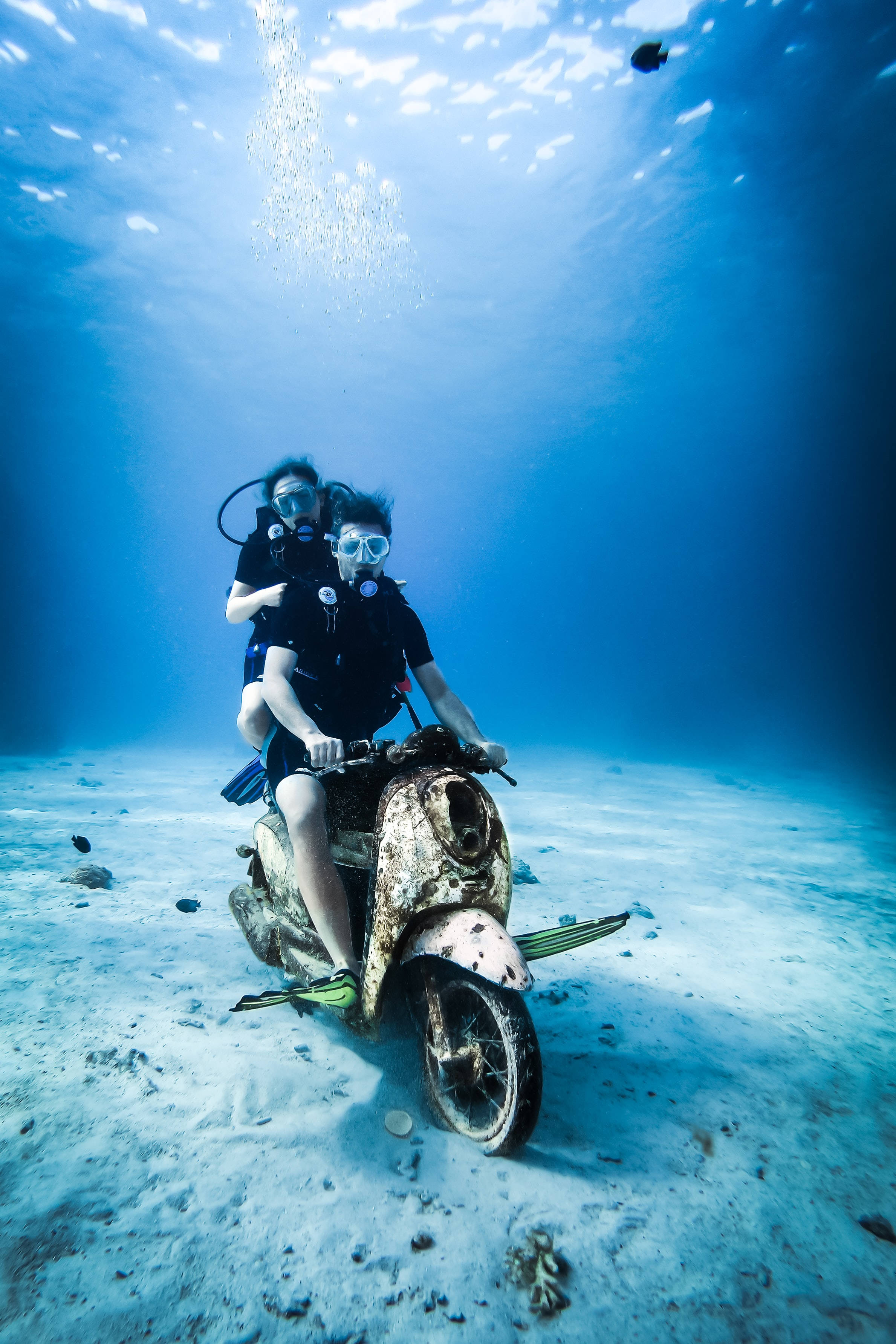 scuba diving, riding motorcycle, rusted scooter, 2K Phone Wallpaper