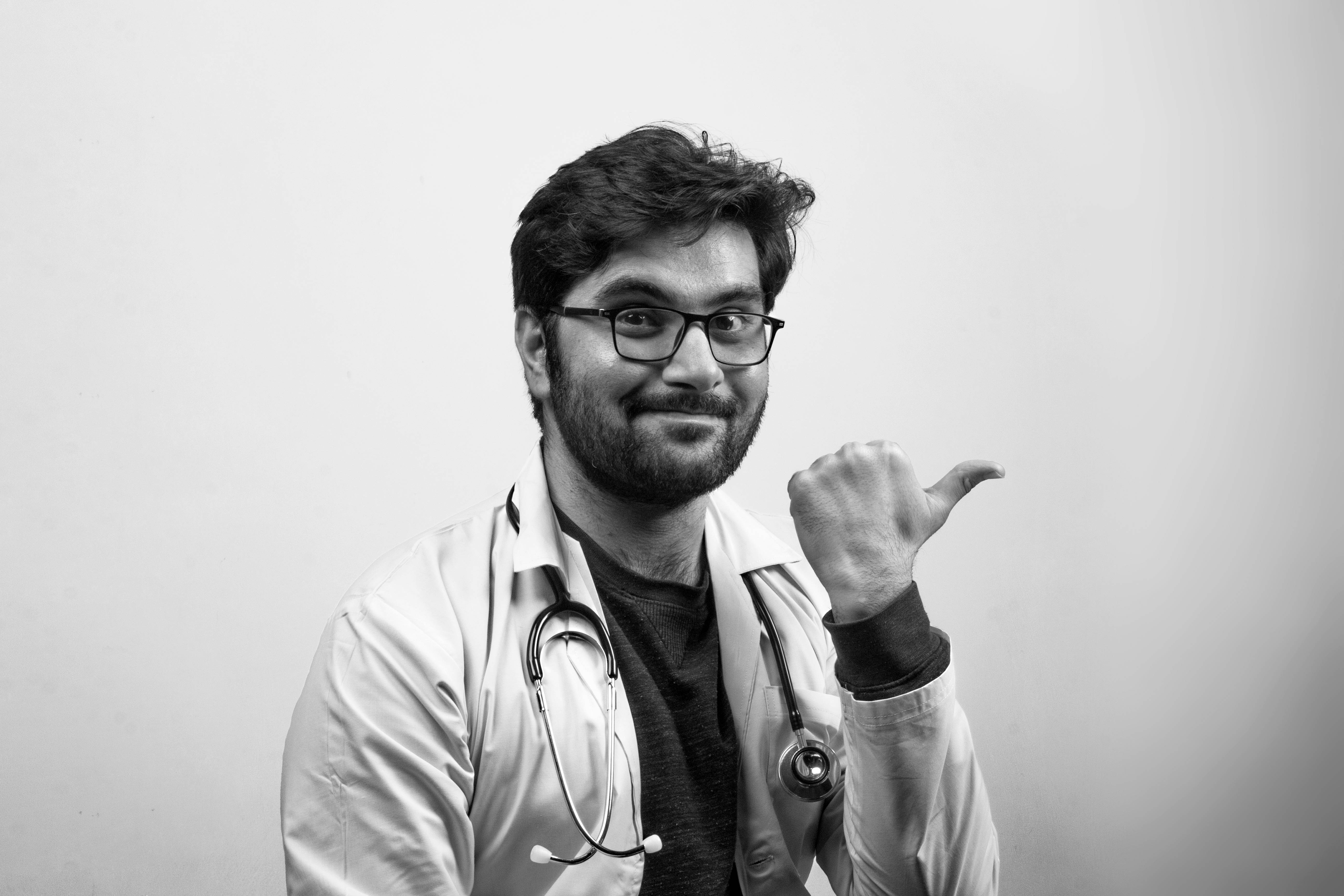 Doctors, white coat, glasses, 5K Desktop Wallpaper