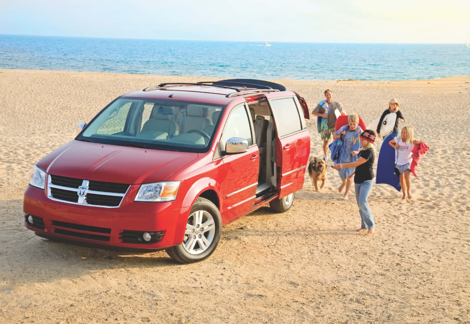 Dodge Grand Caravan, red, sandy beach, HD Desktop Wallpaper