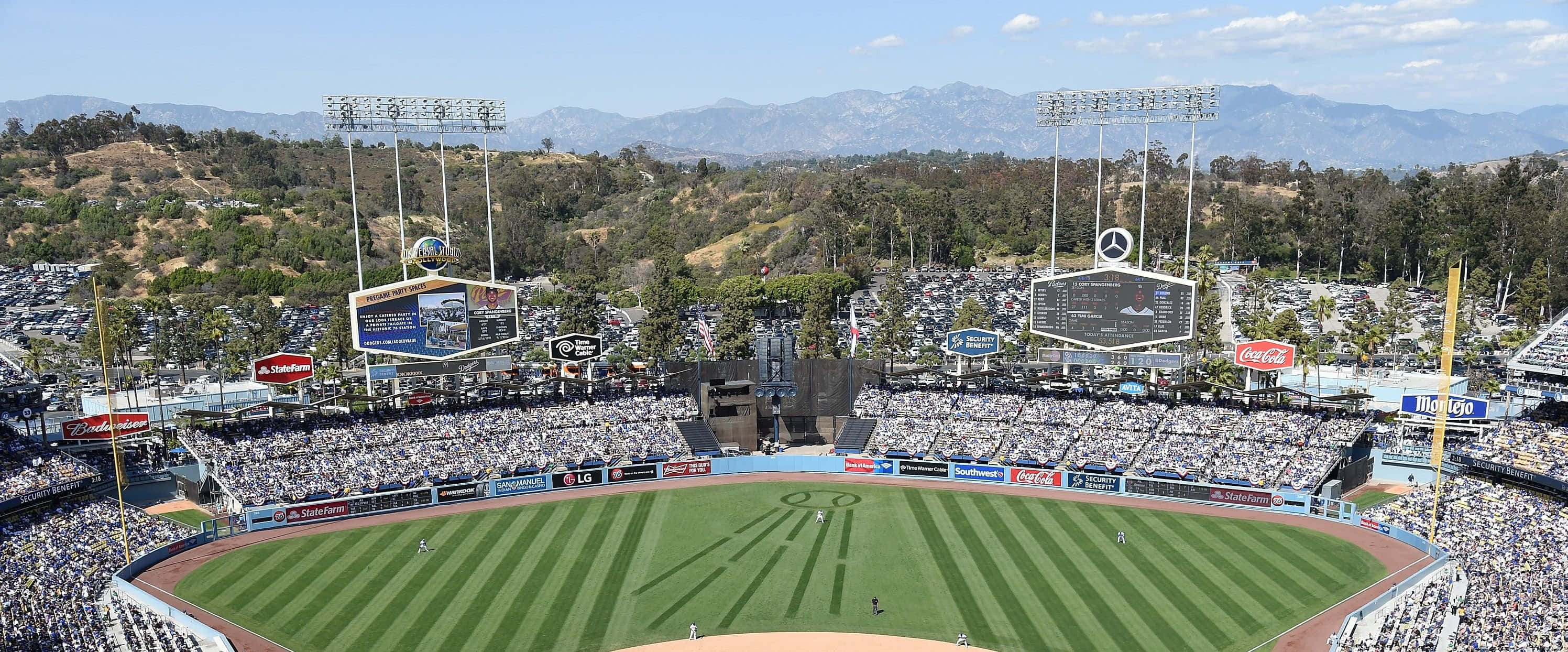 Dodger Stadium, baseball stadium, clear blue skies, 2K Desktop Wallpaper