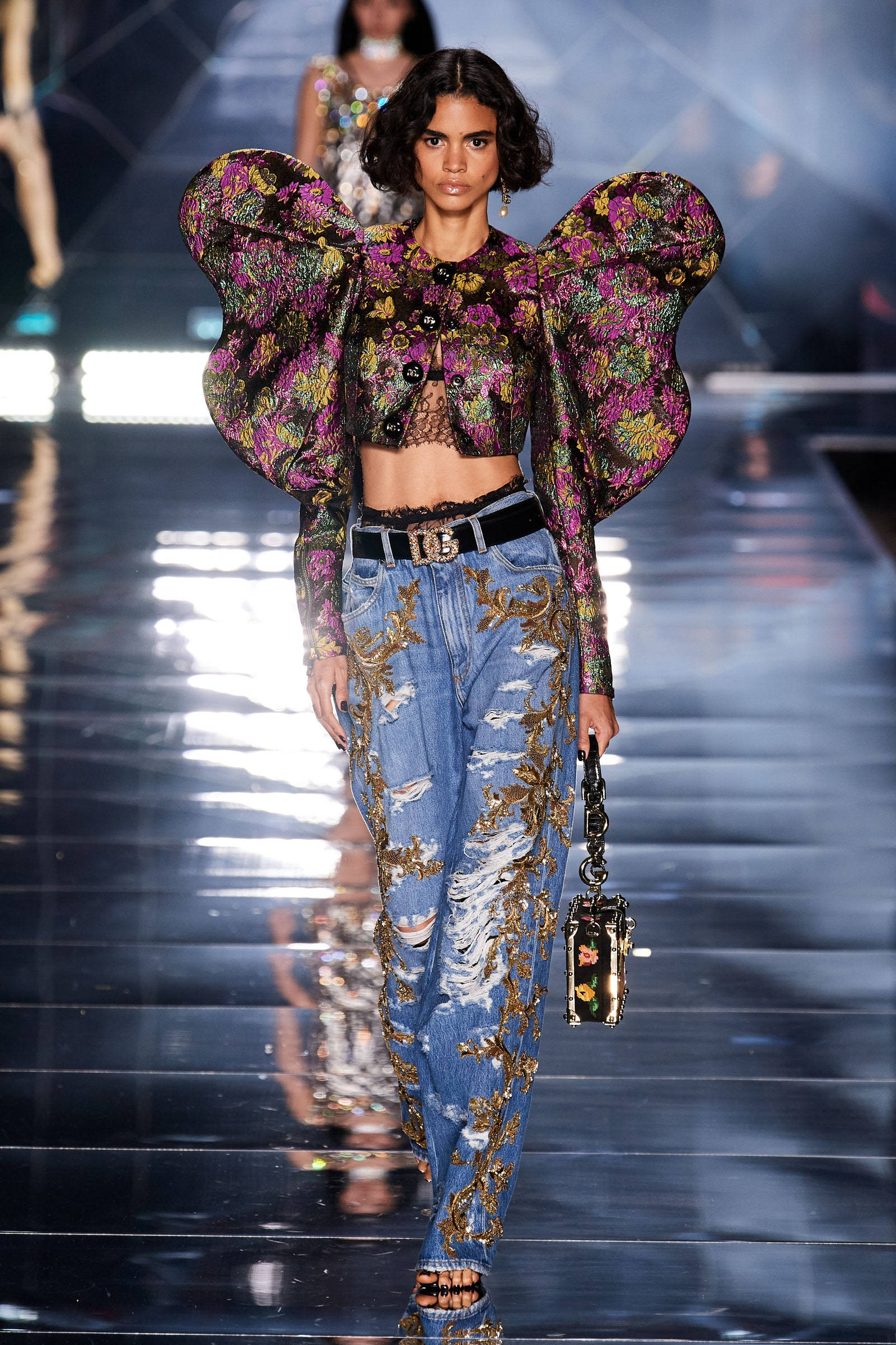 Dolce And Gabbana, floral puff-sleeve top, distressed gold-embroidered jeans, Full HD Phone Wallpaper