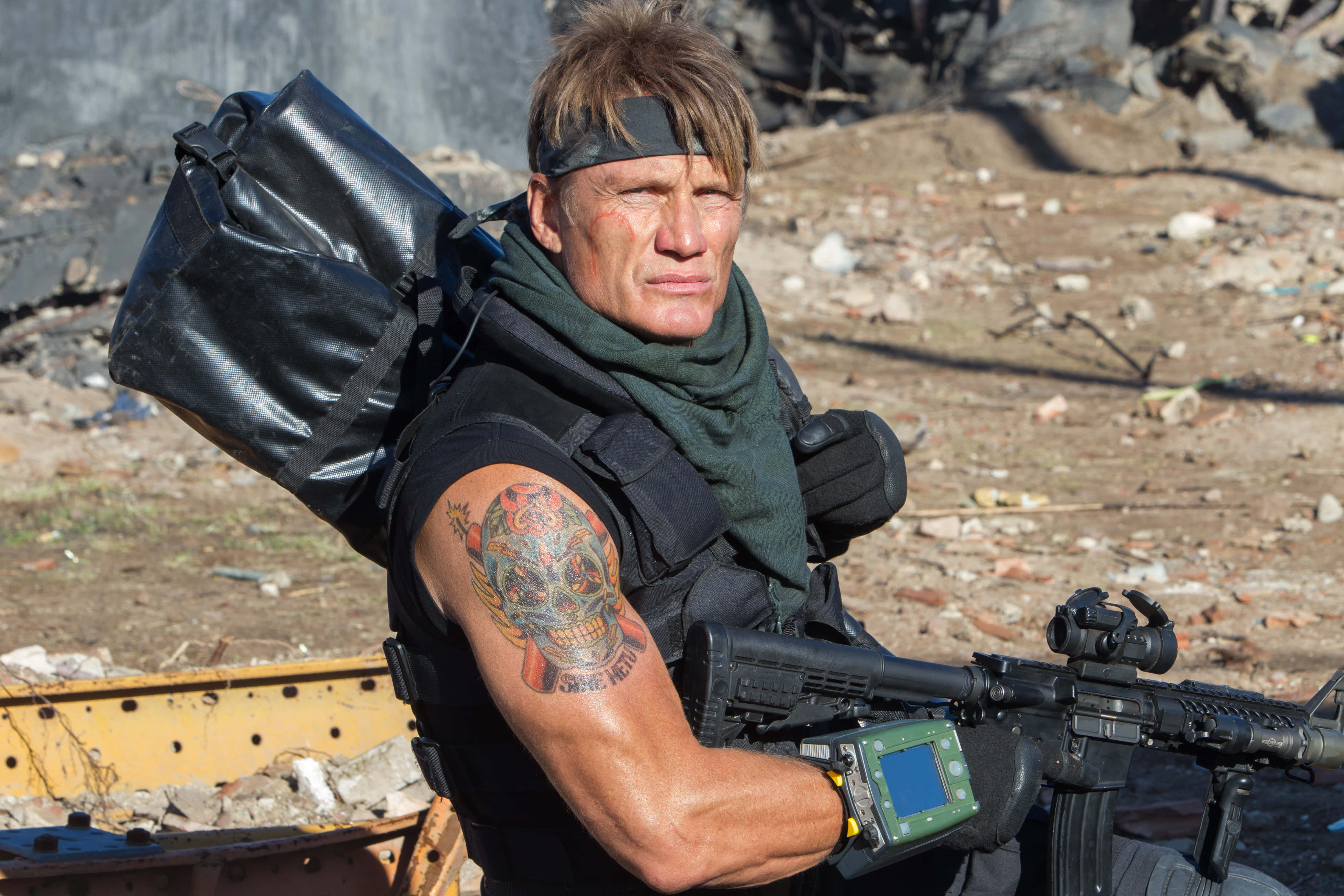 Dolph Lundgren, skull tattoo, tactical gear, 4K Desktop Wallpaper