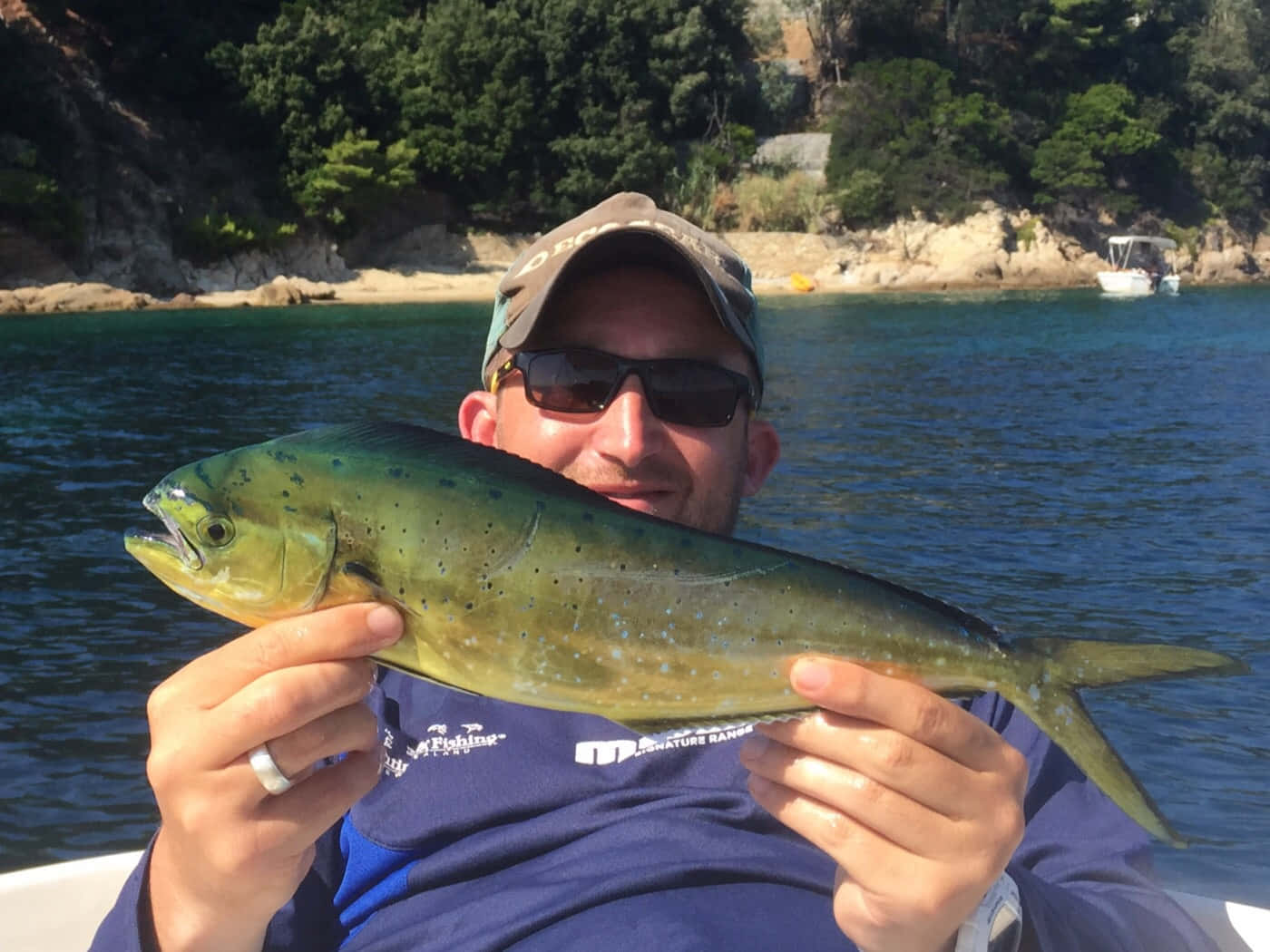 dolphinfish, man, sunglasses, HD Desktop Wallpaper